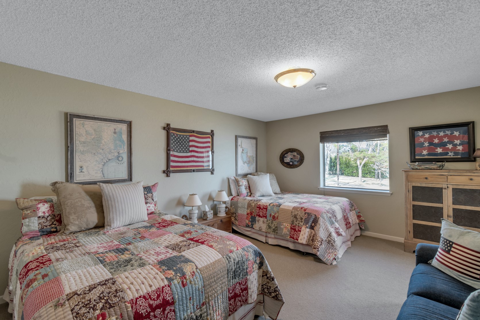 555 Arrowwood Beach Road