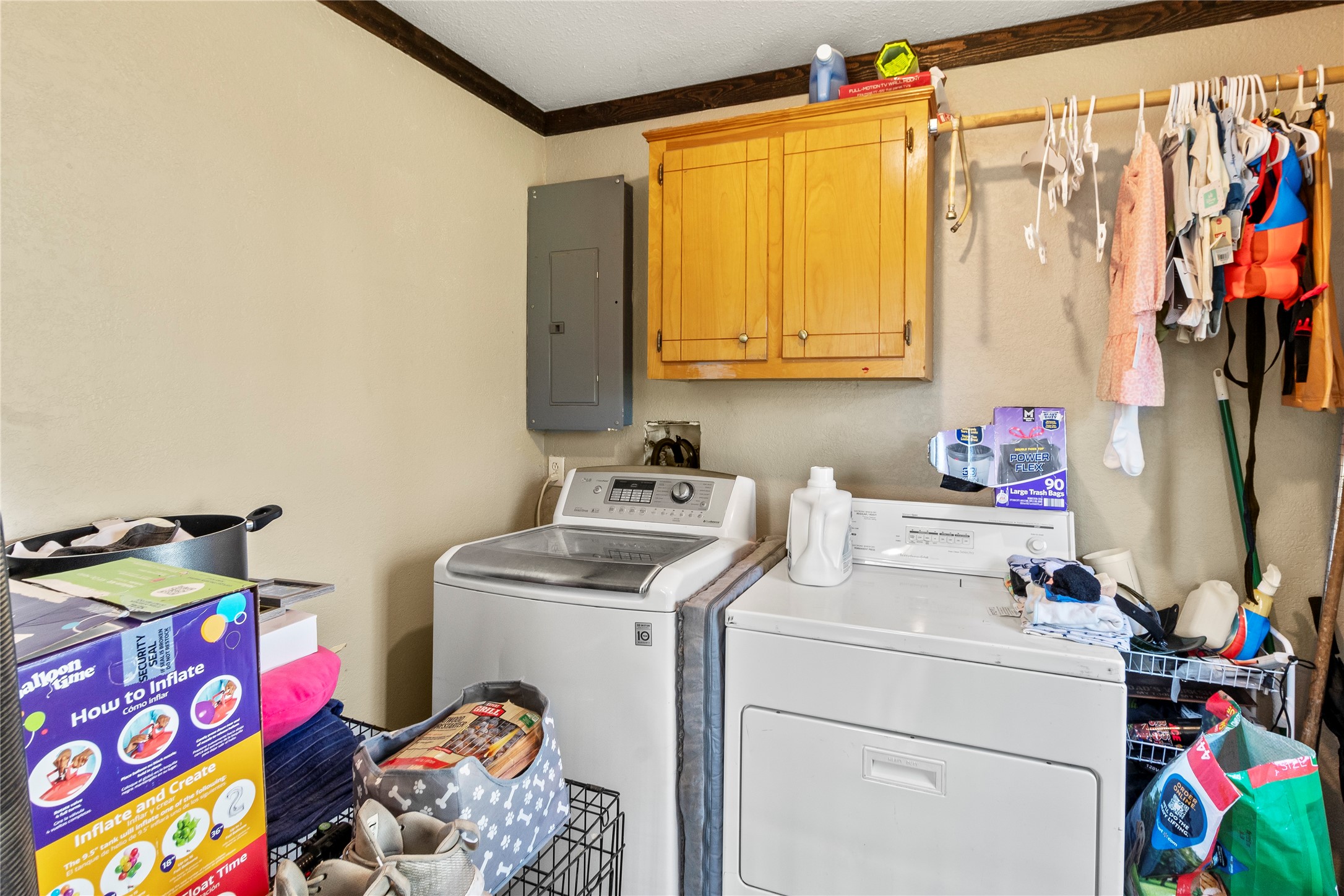 303 Whispering Oaks Trail