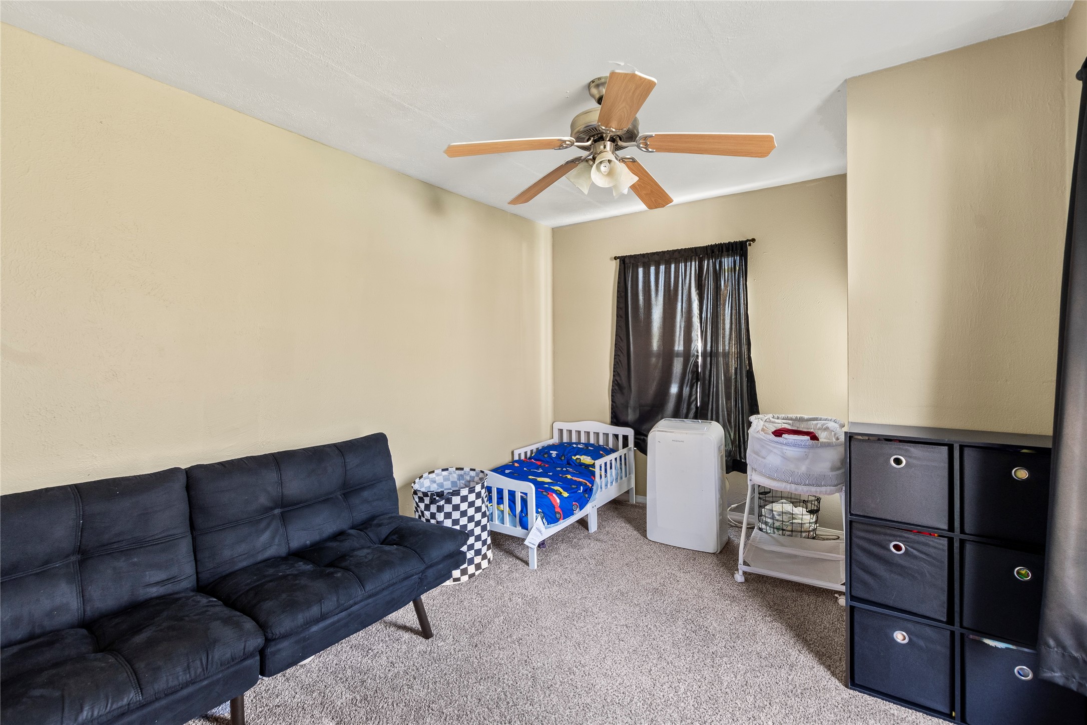 303 Whispering Oaks Trail