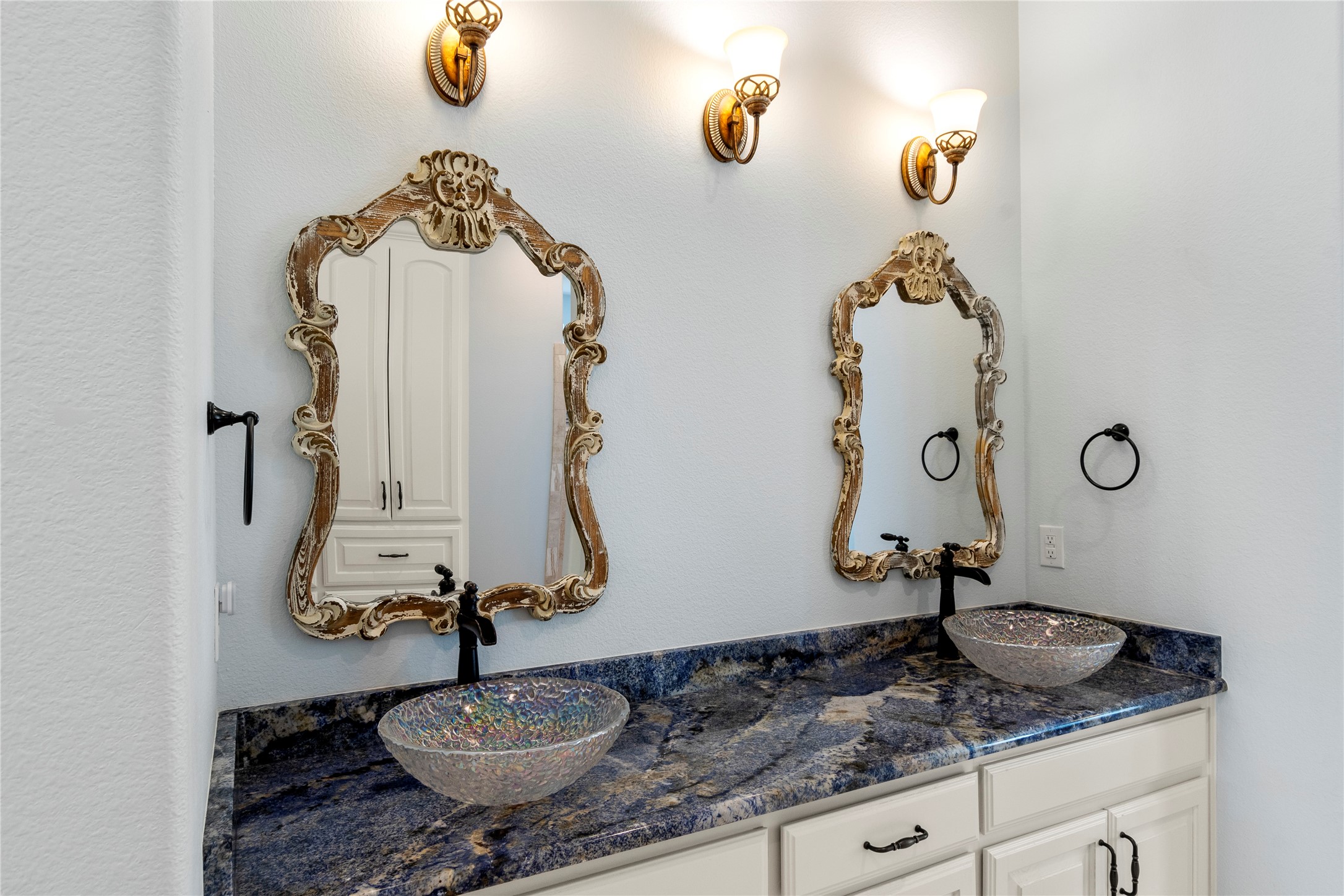 204 Pinnacle Club Place