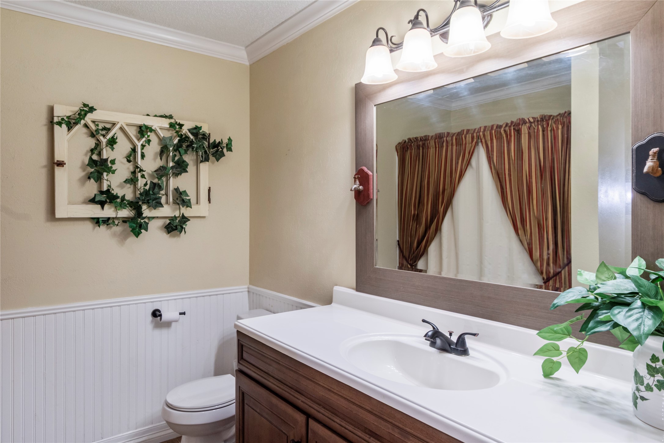 13818 County Road 2857