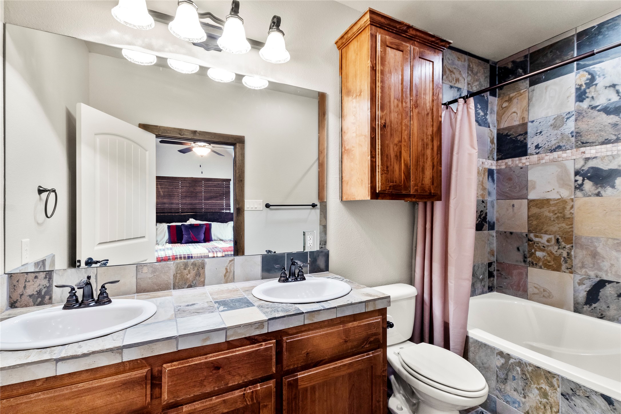 11178 Lakeside Drive