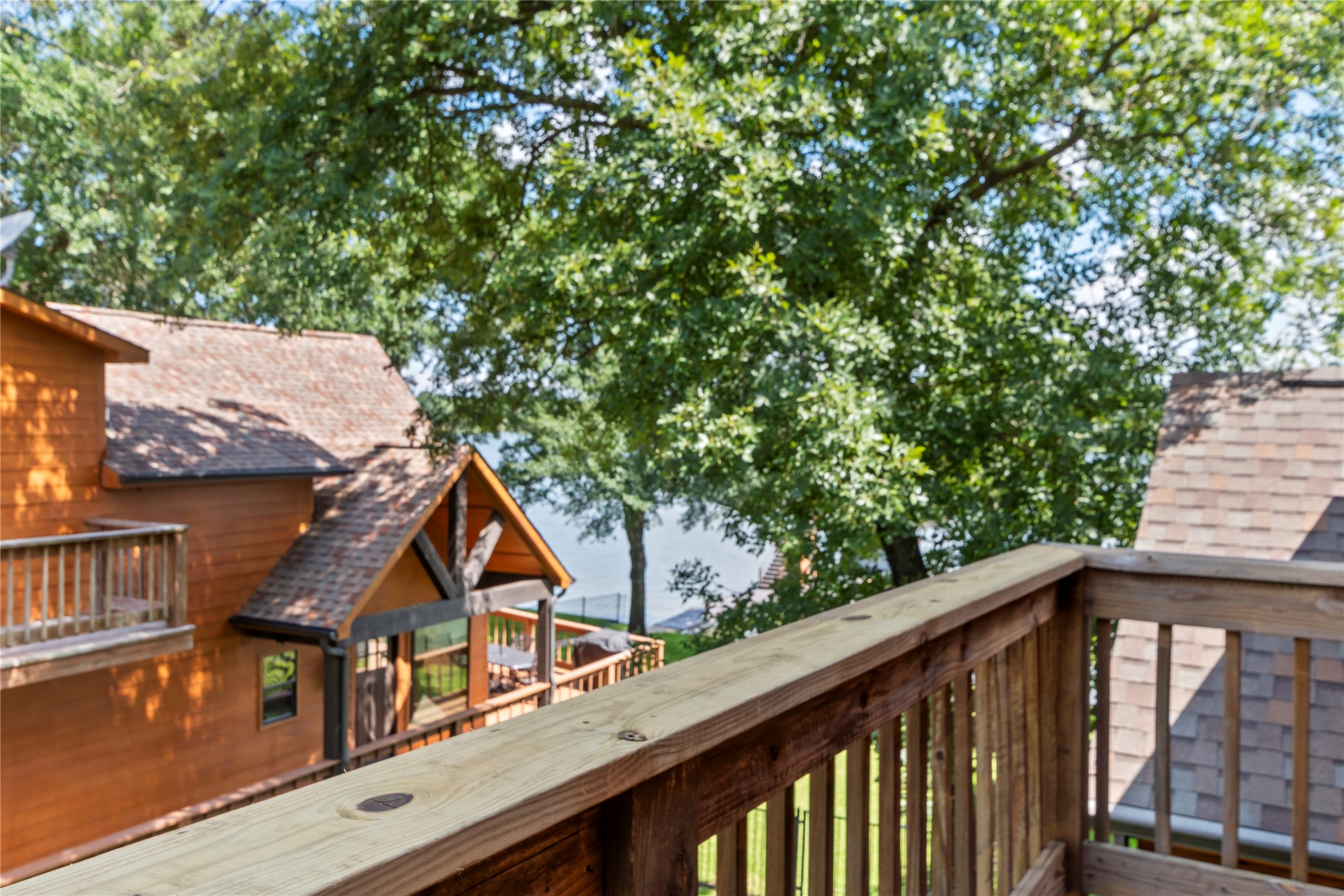 11178 Lakeside Drive