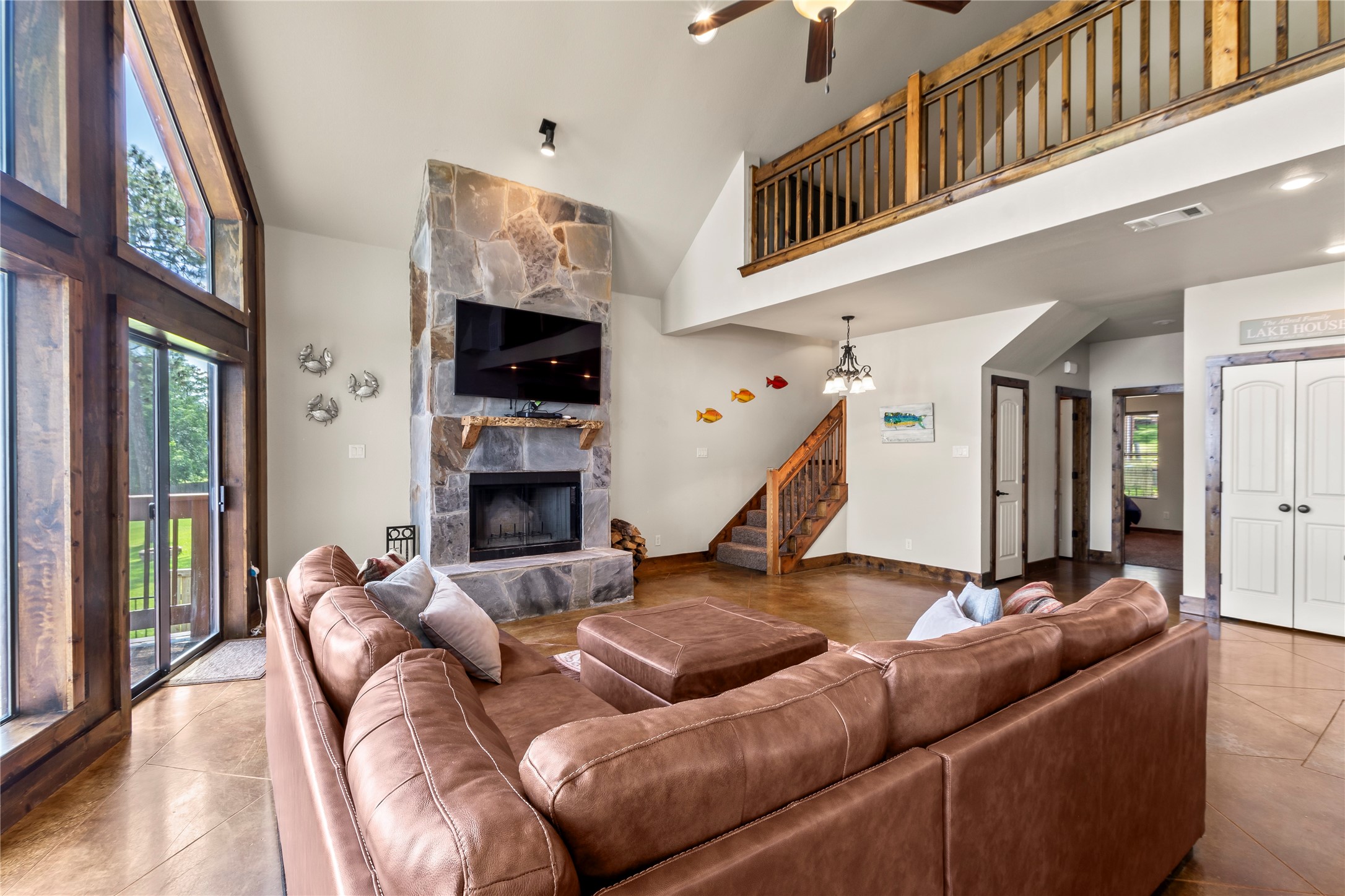 11178 Lakeside Drive