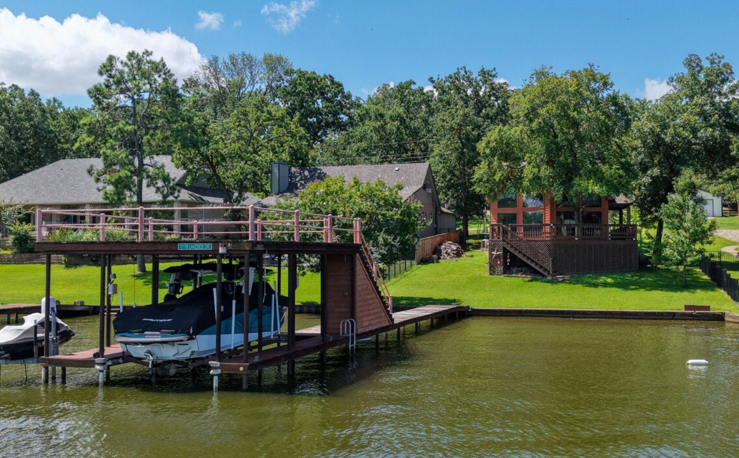 11178 Lakeside Drive