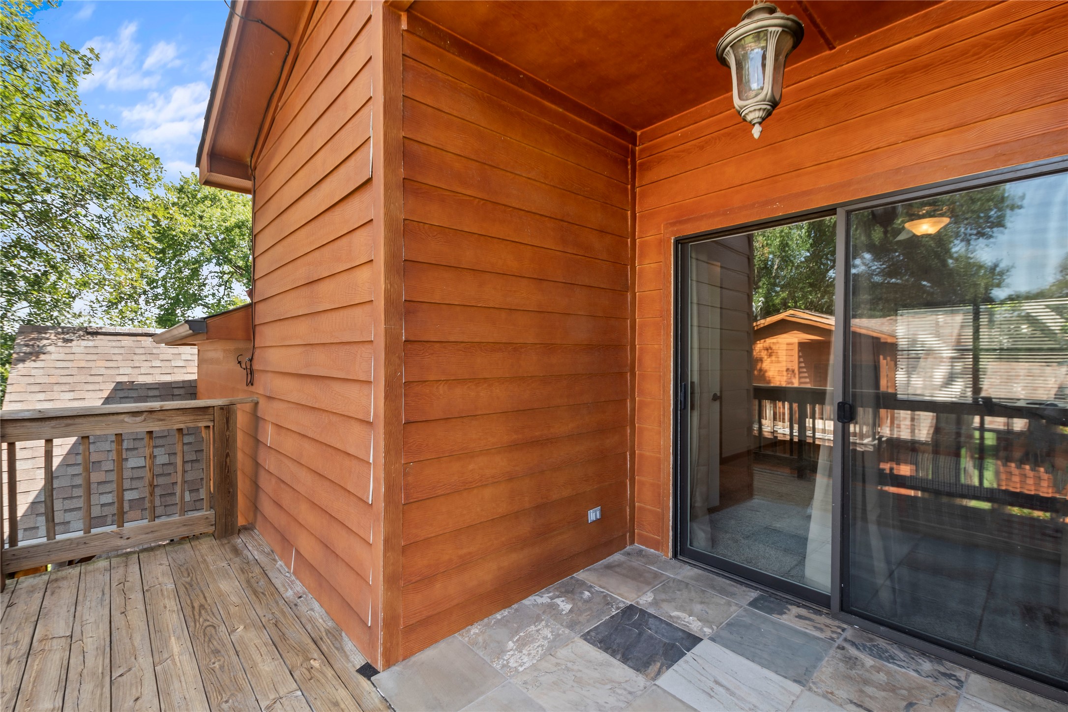 11178 Lakeside Drive