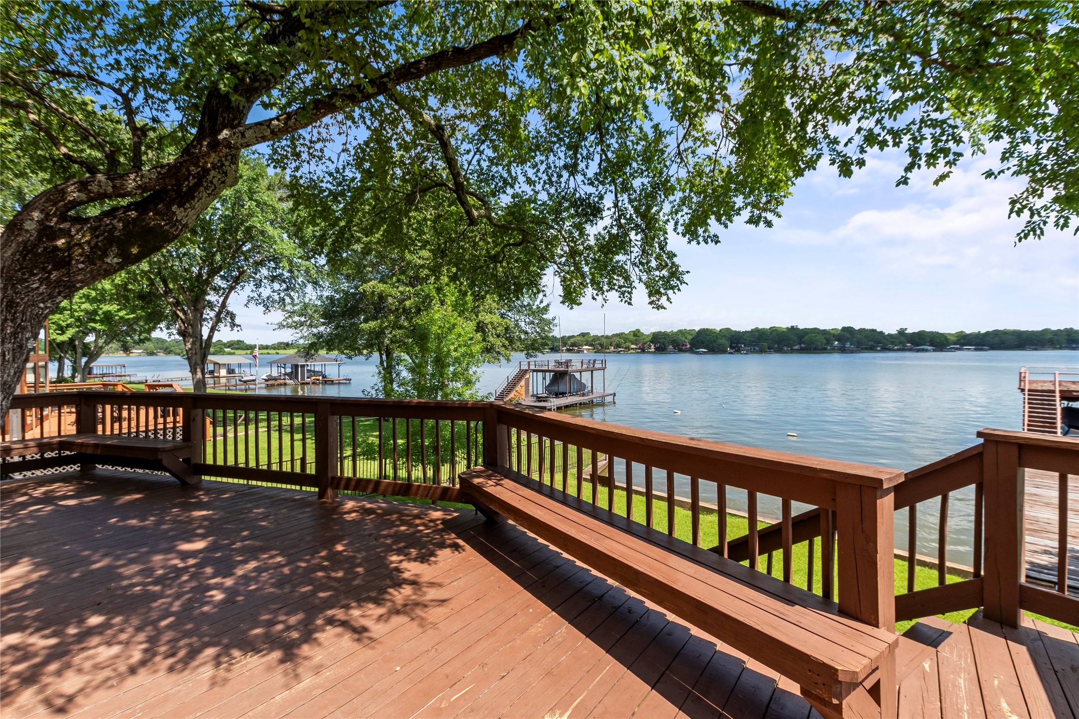 11178 Lakeside Drive
