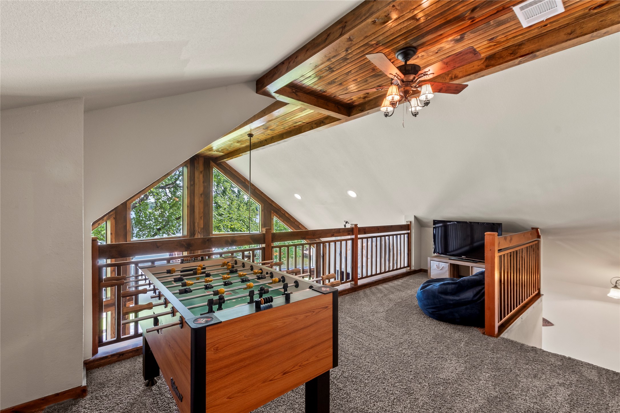 11178 Lakeside Drive