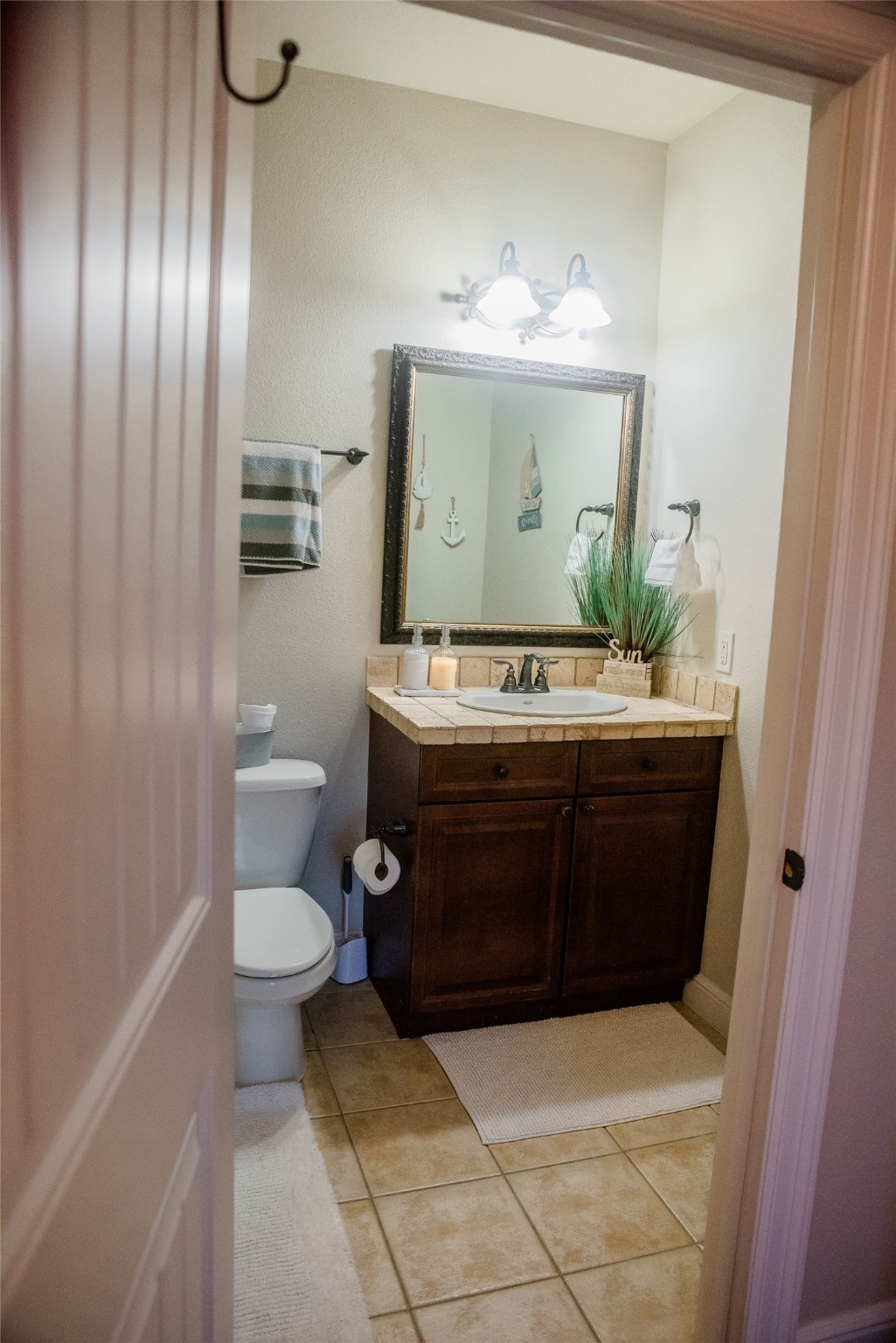 1889 Signal Ridge Place