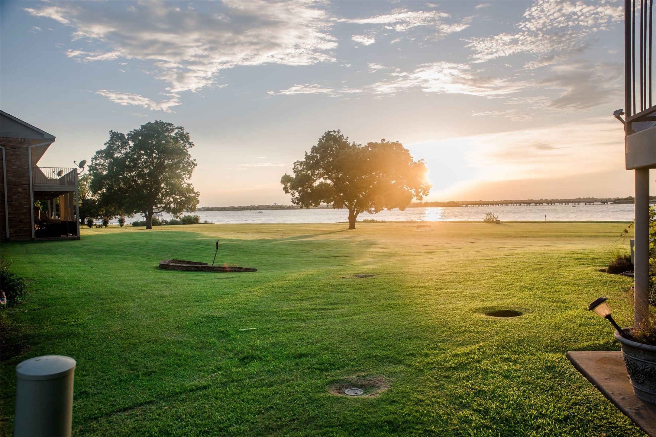 1889 Signal Ridge Place