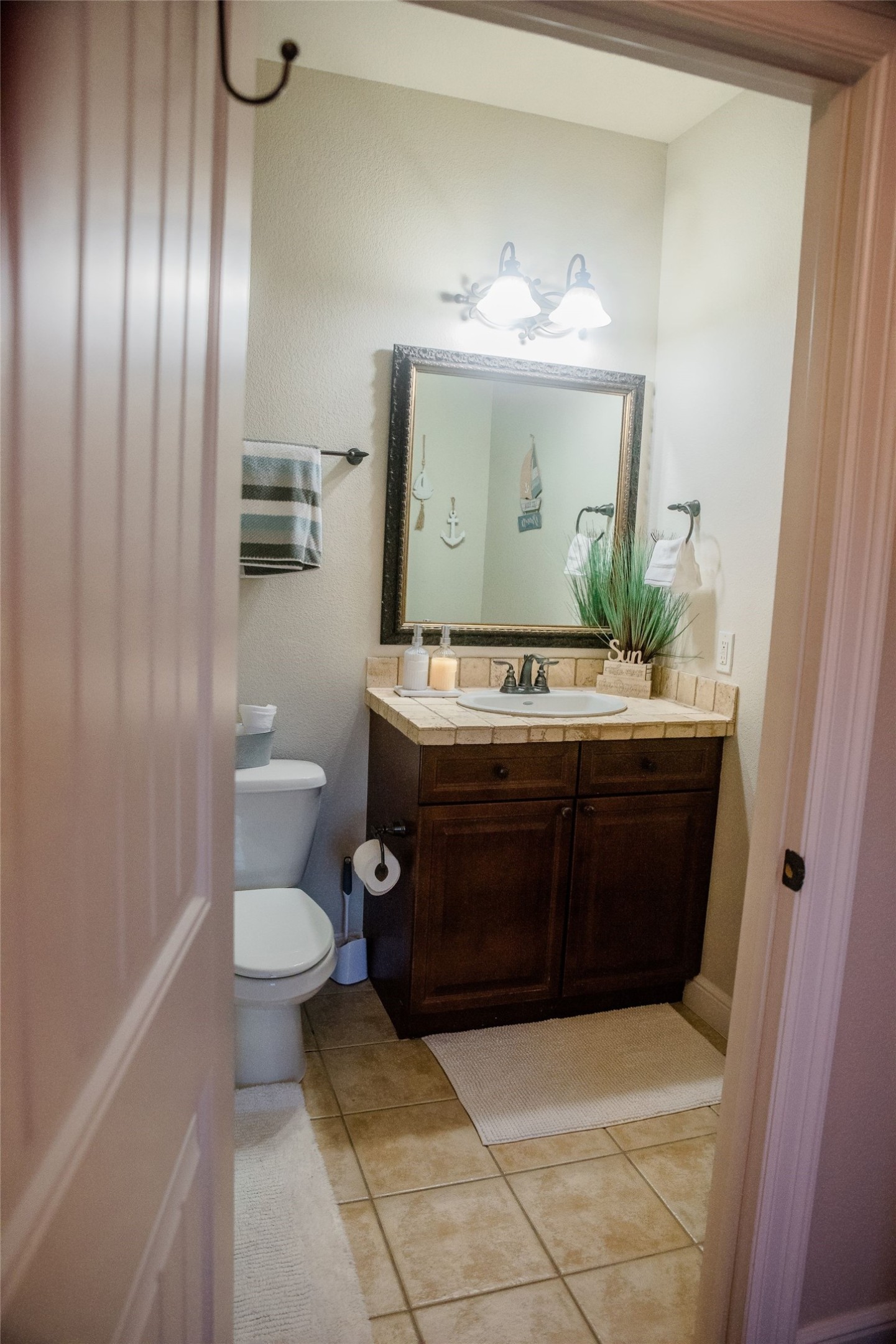 1889 Signal Ridge Place