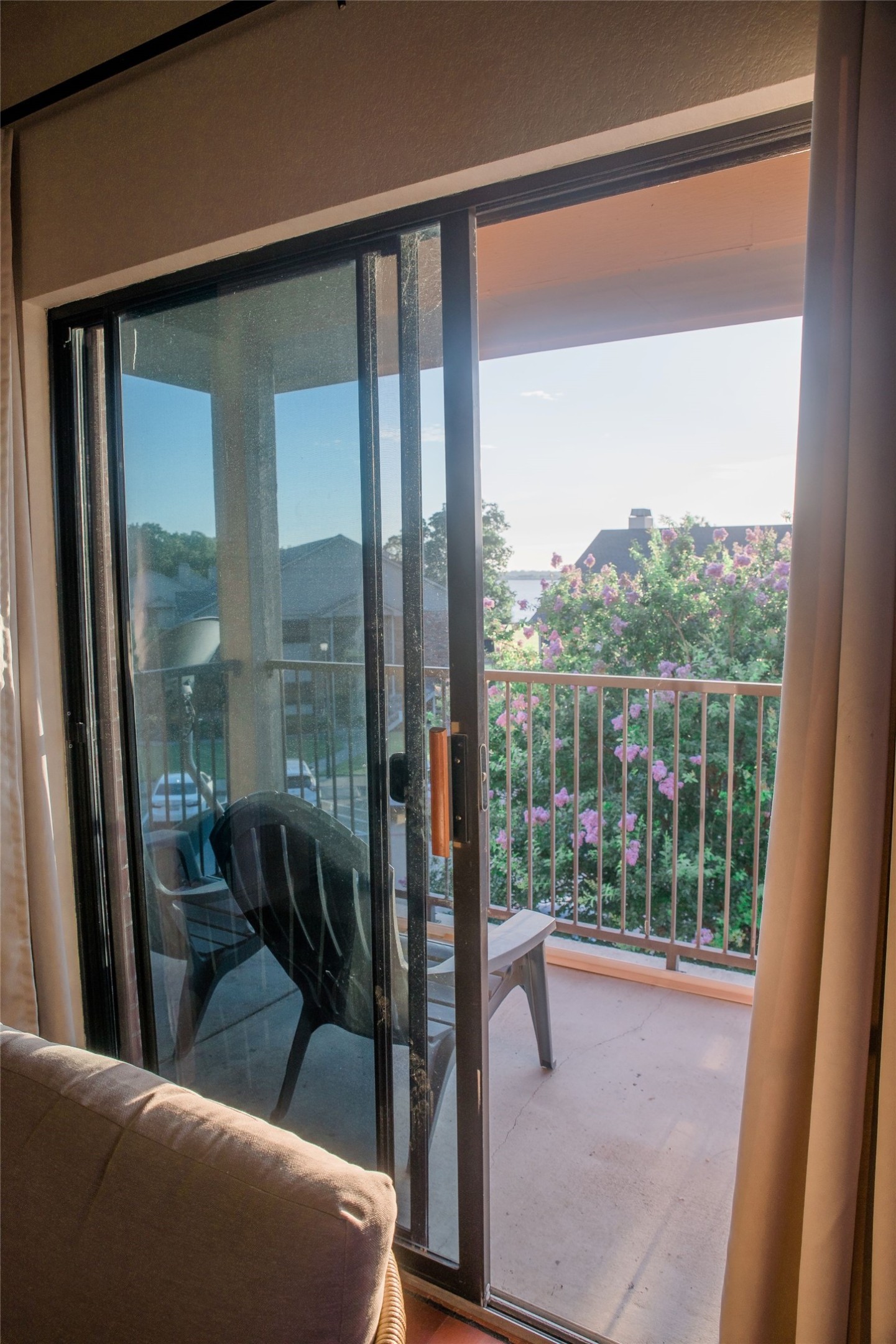 1889 Signal Ridge Place