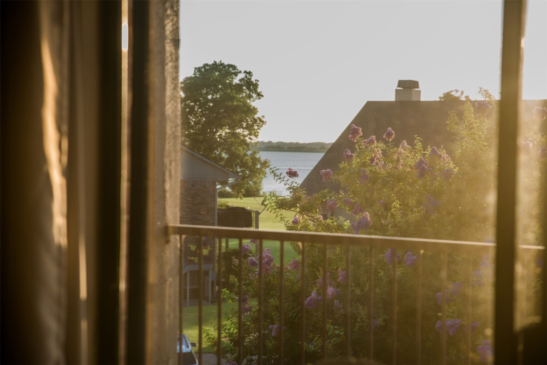 1889 Signal Ridge Place