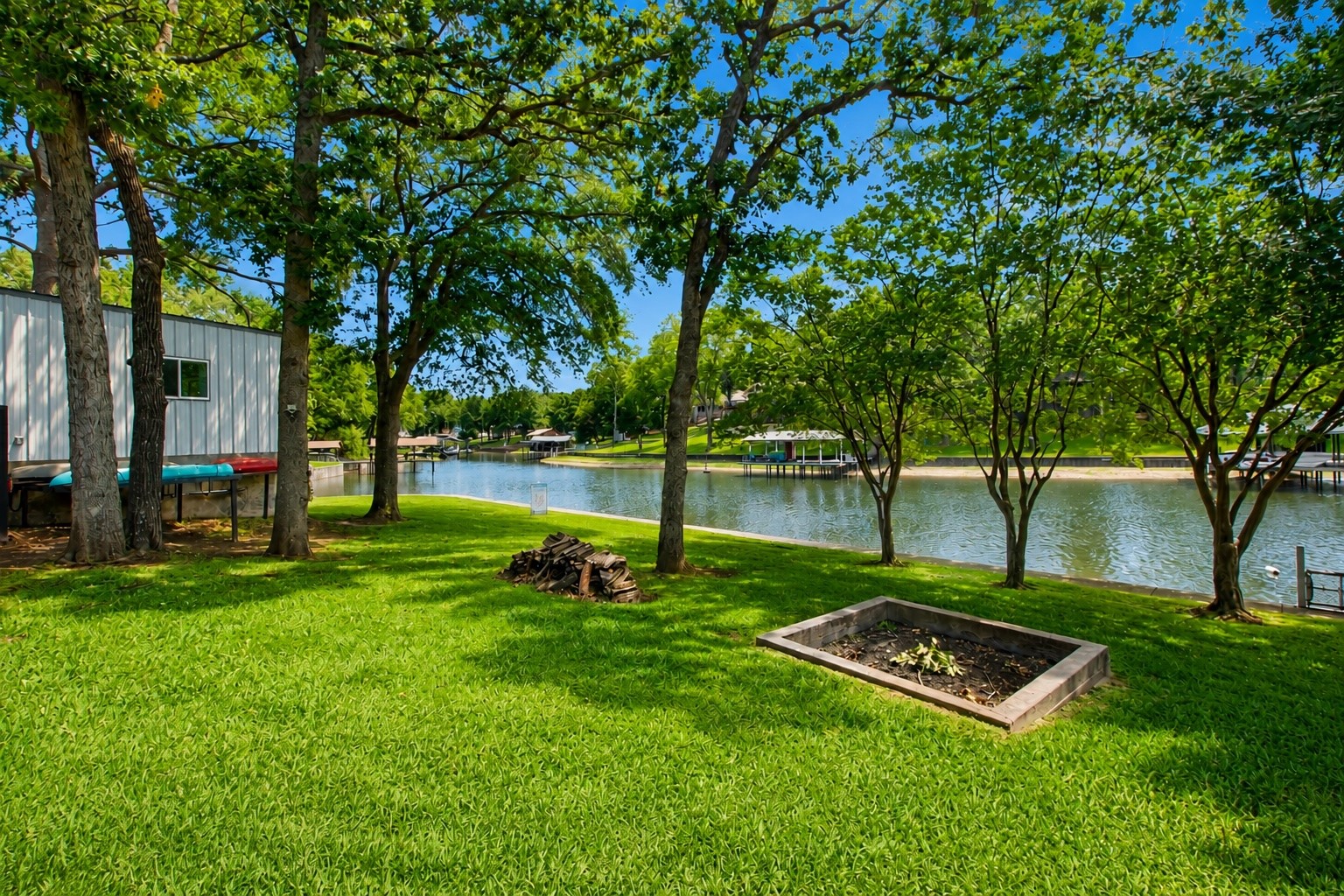154 Bayside Circle