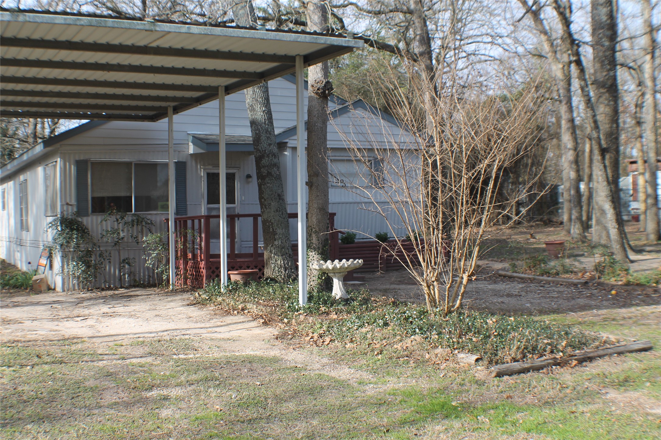 5233 Sam Houston