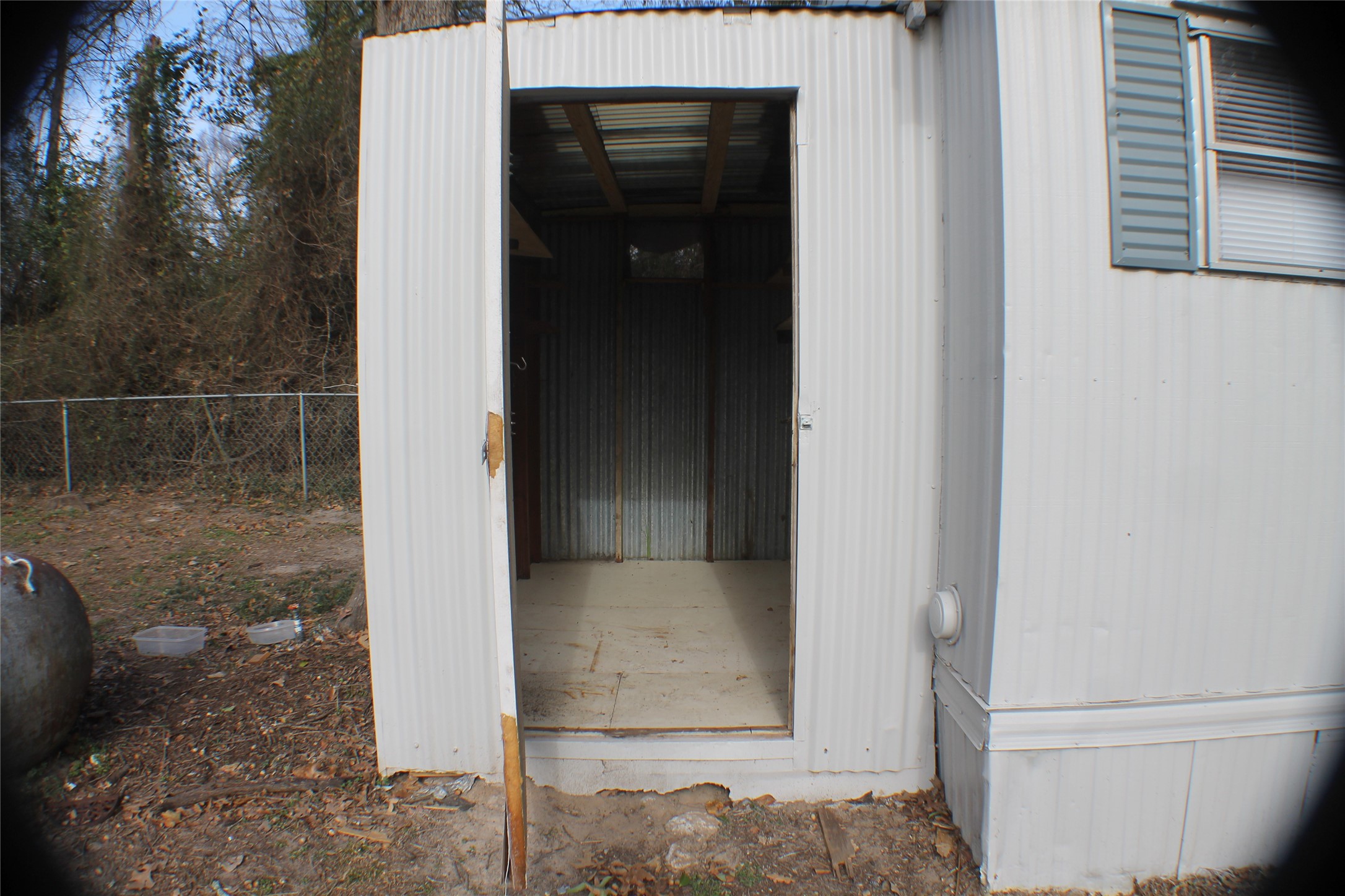 5233 Sam Houston