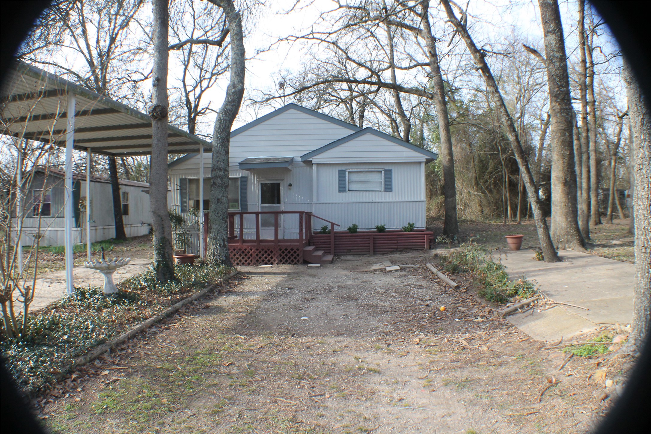 5233 Sam Houston
