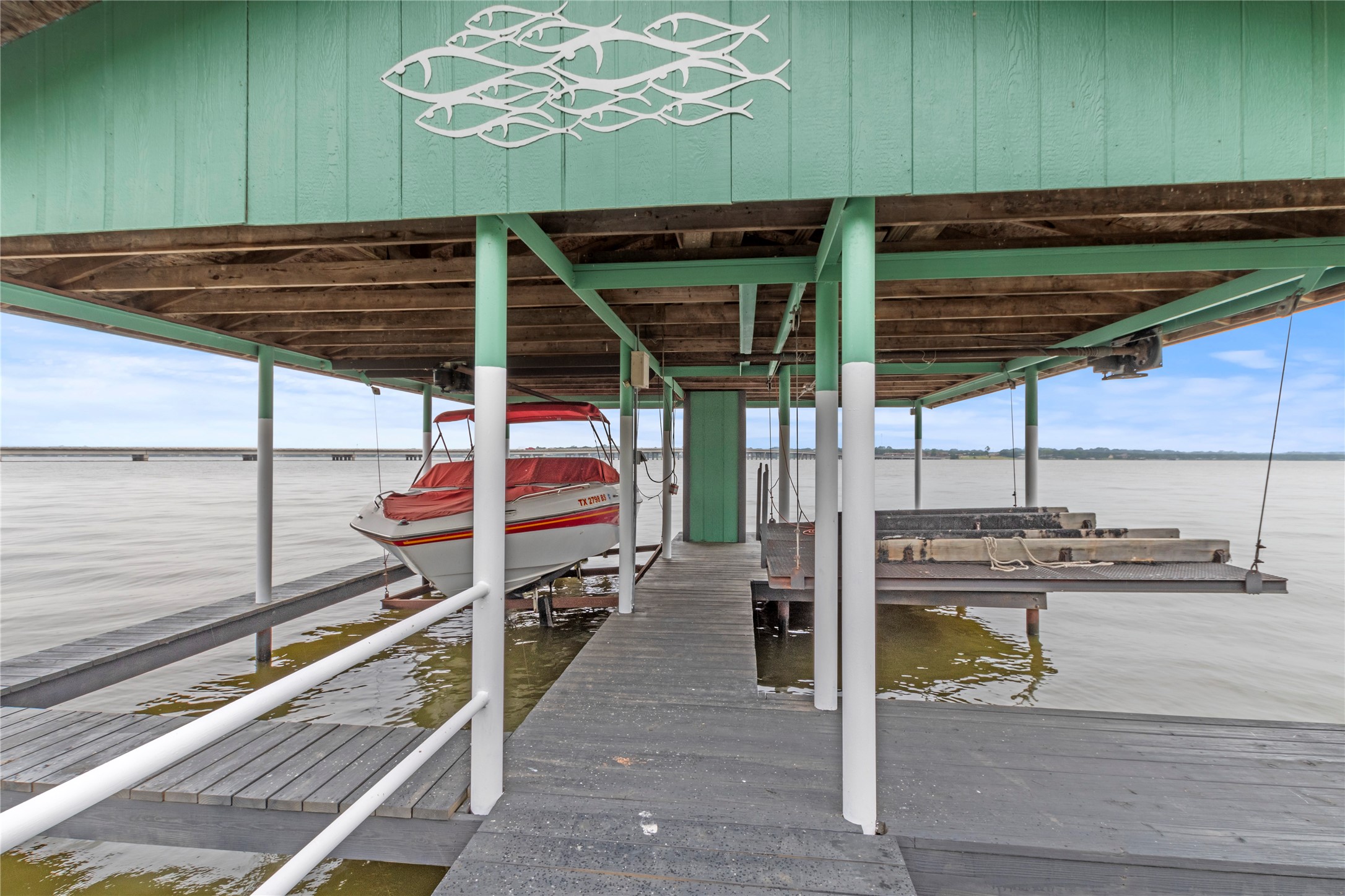 250 Whispering Oaks Trail