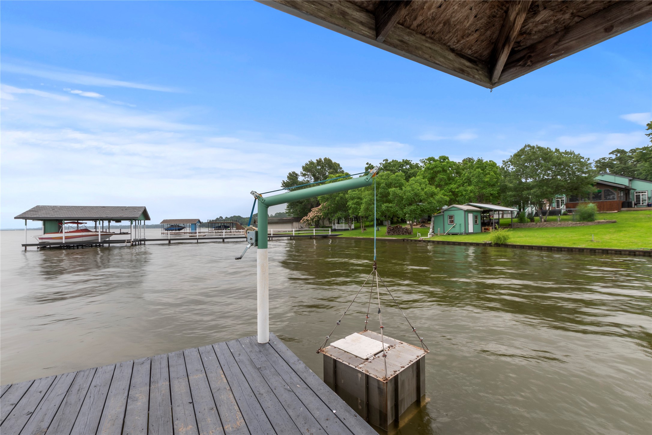 250 Whispering Oaks Trail