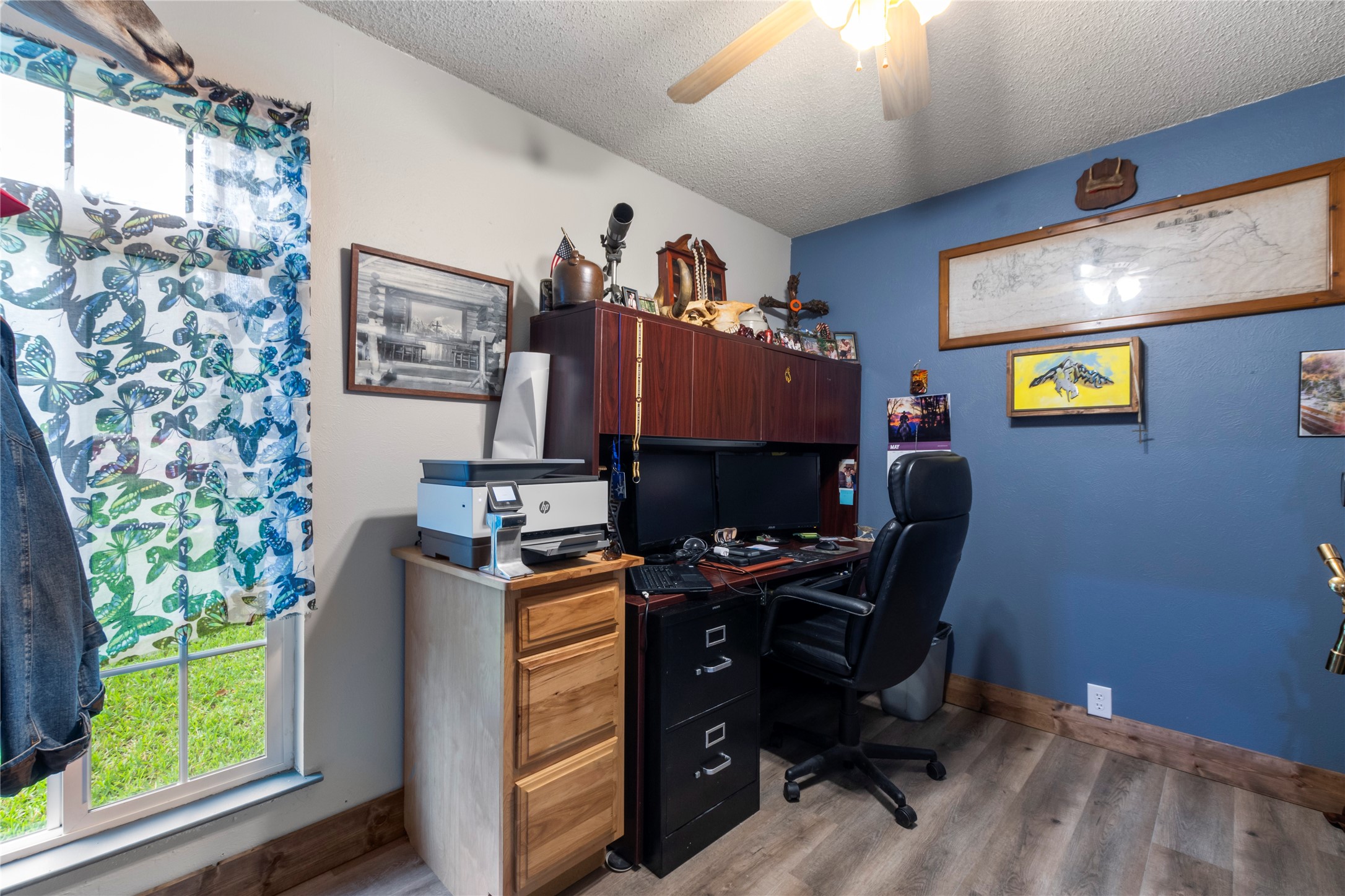 250 Whispering Oaks Trail