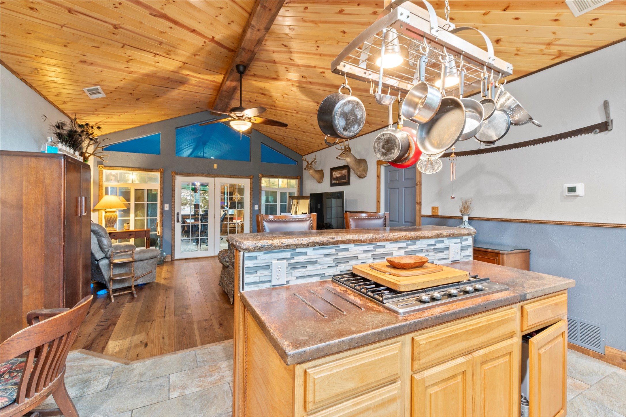 250 Whispering Oaks Trail