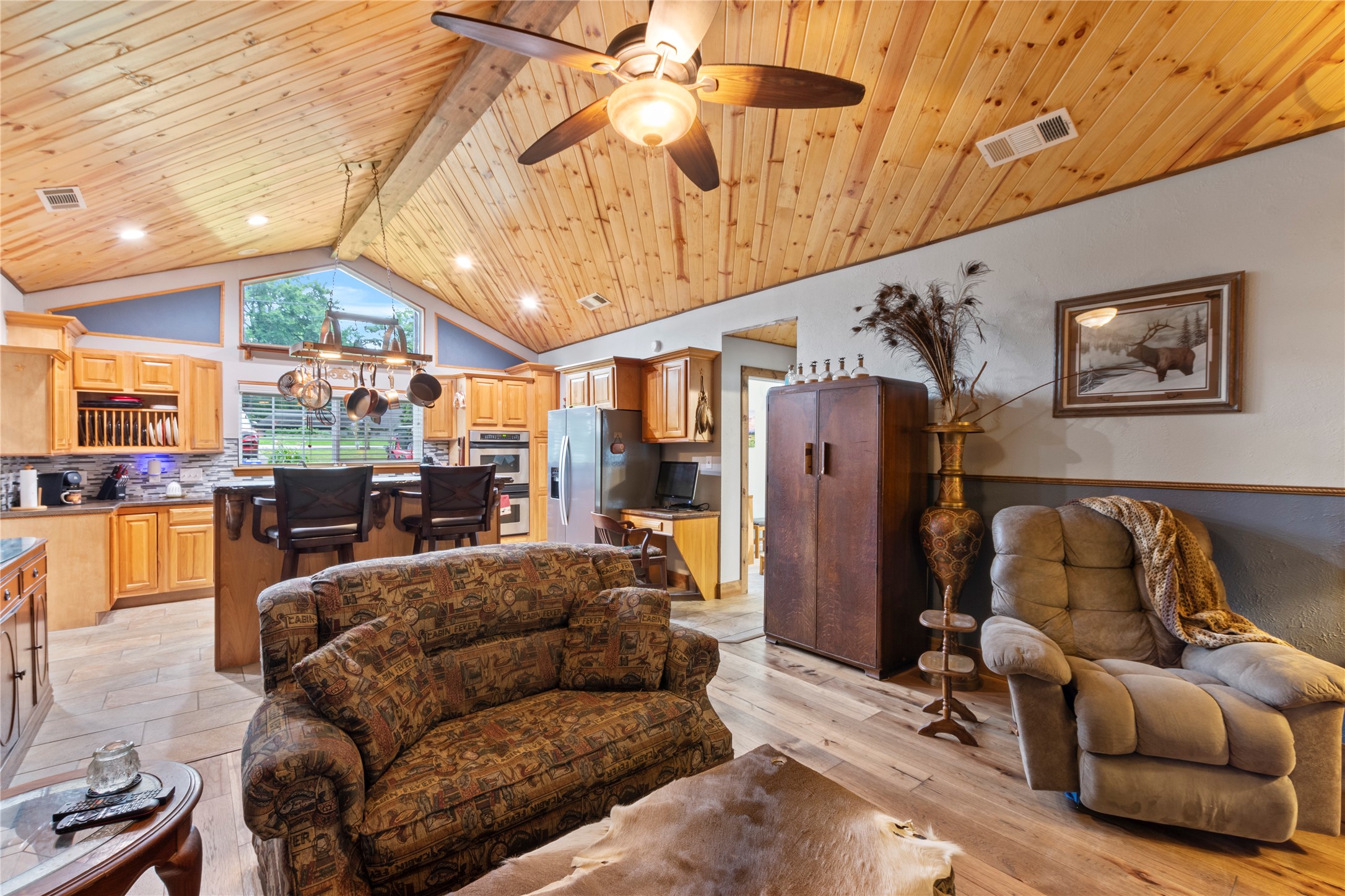 250 Whispering Oaks Trail