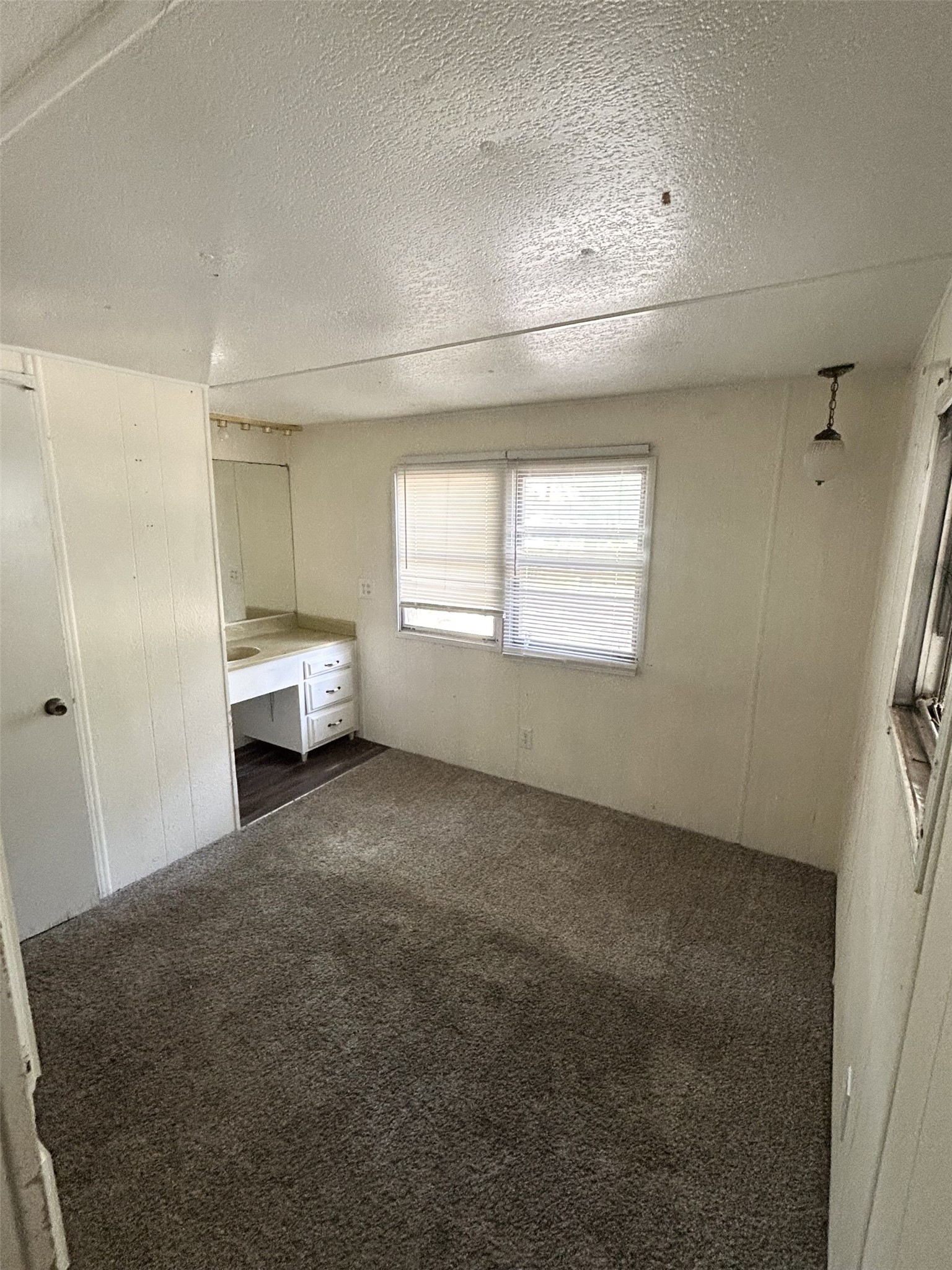305 Live Oak Lane