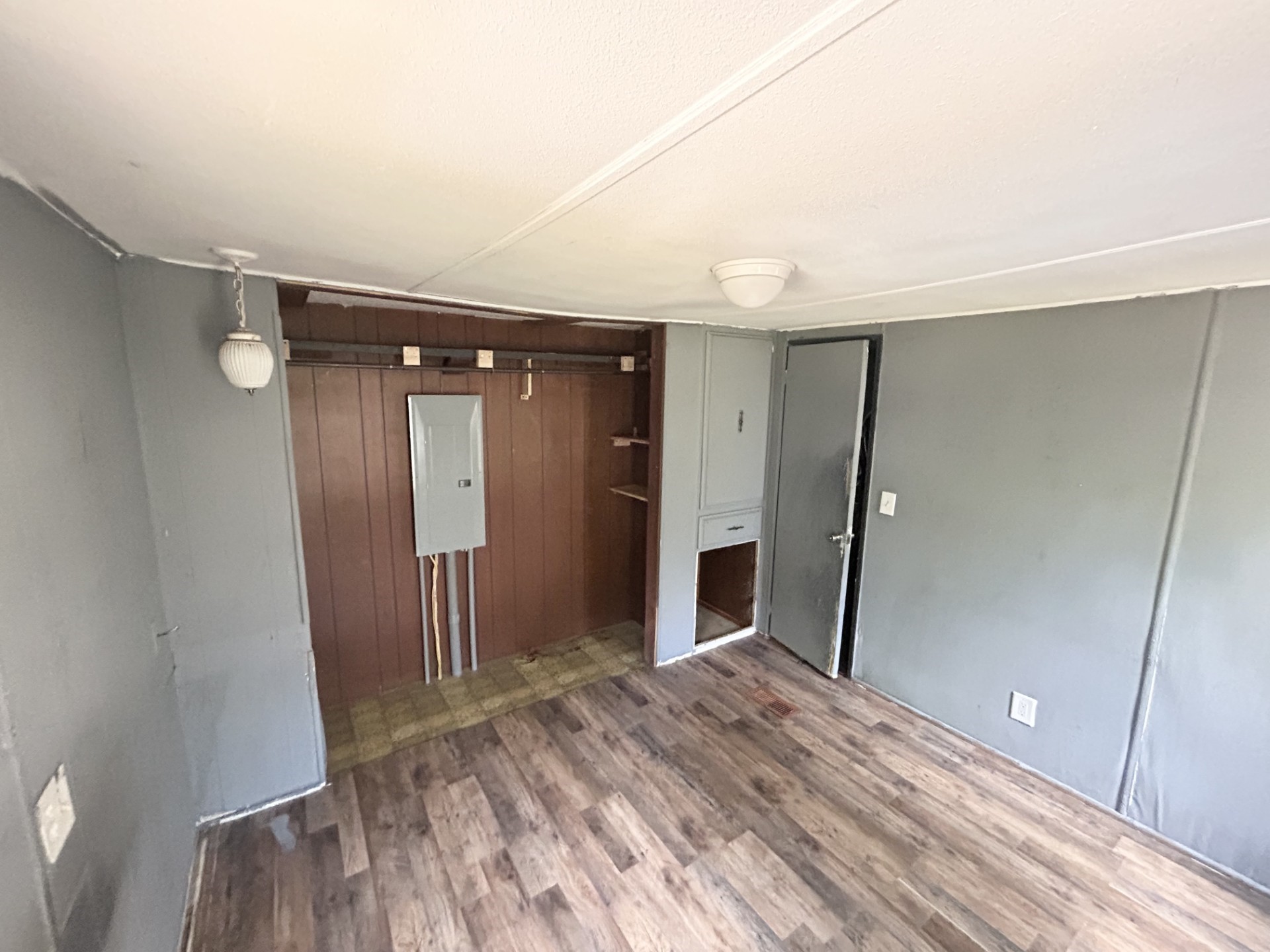 305 Live Oak Lane