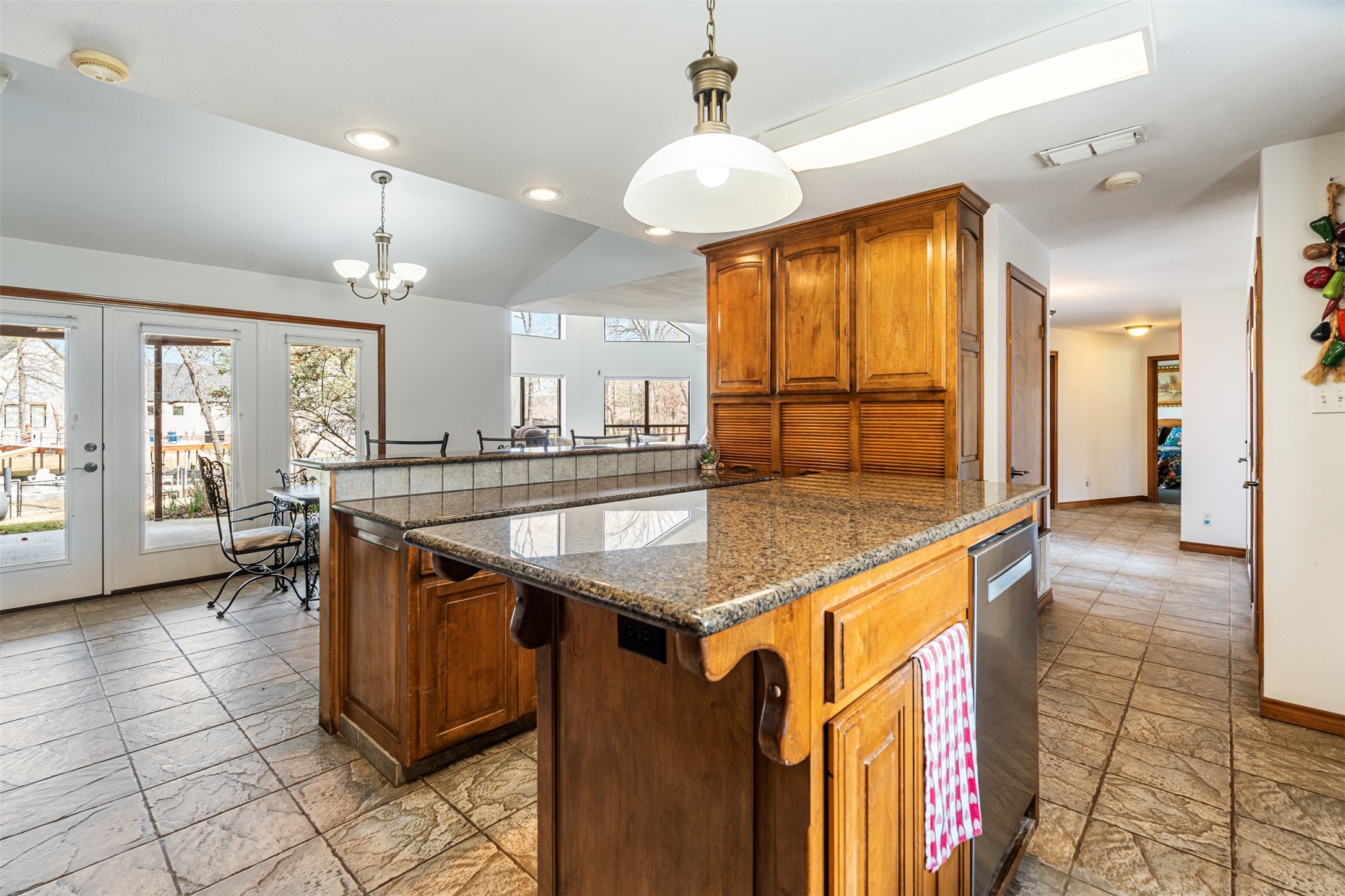 101 E Beverly Drive