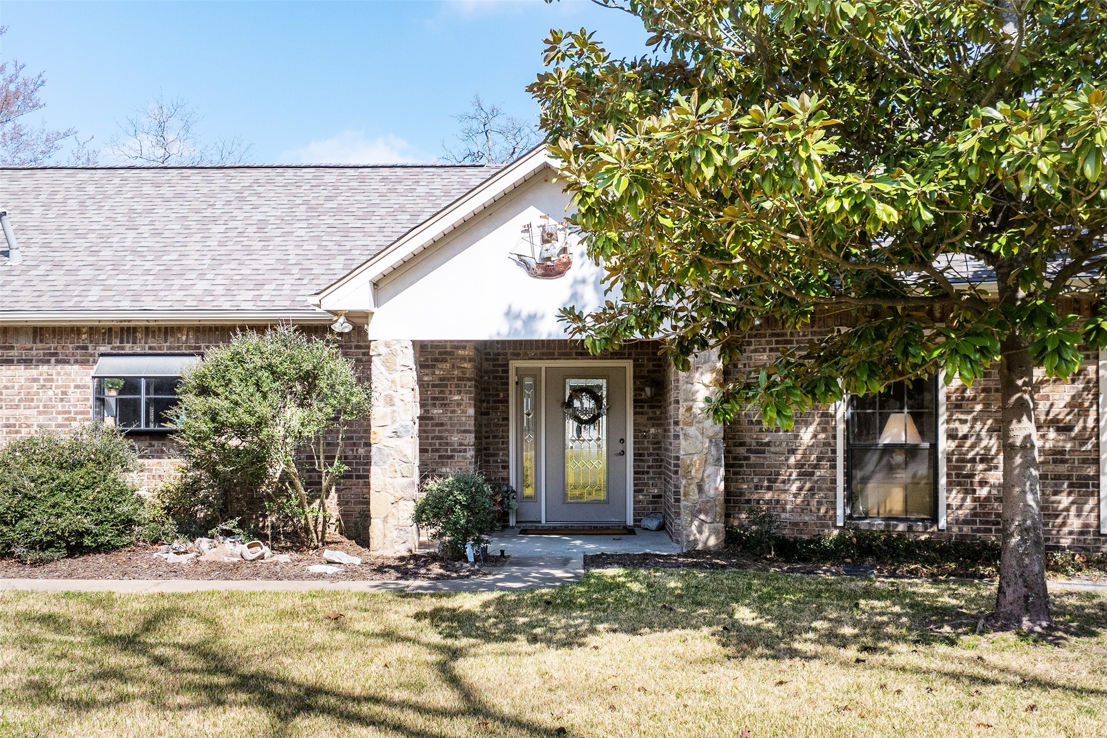 101 E Beverly Drive