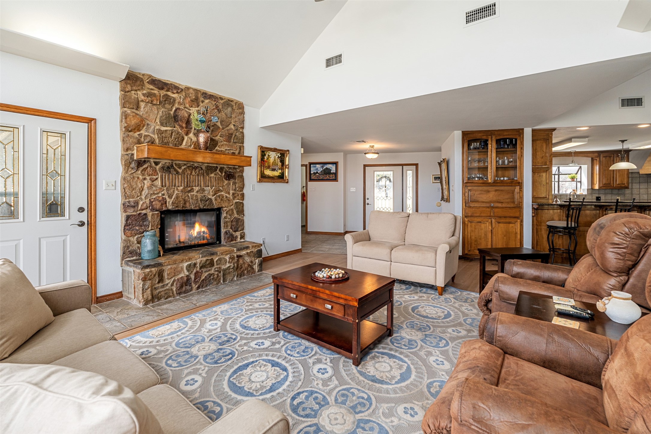 101 E Beverly Drive