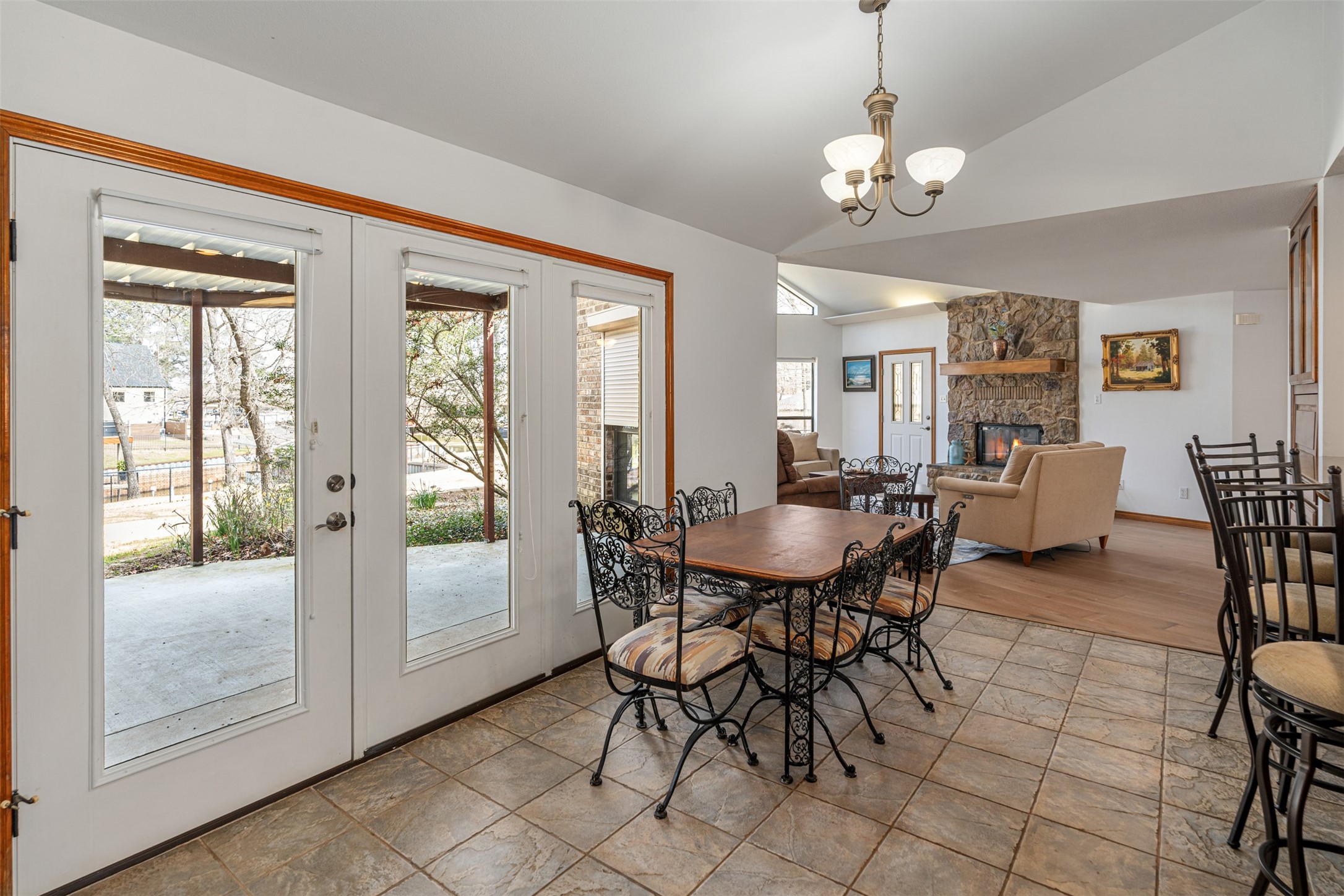 101 E Beverly Drive