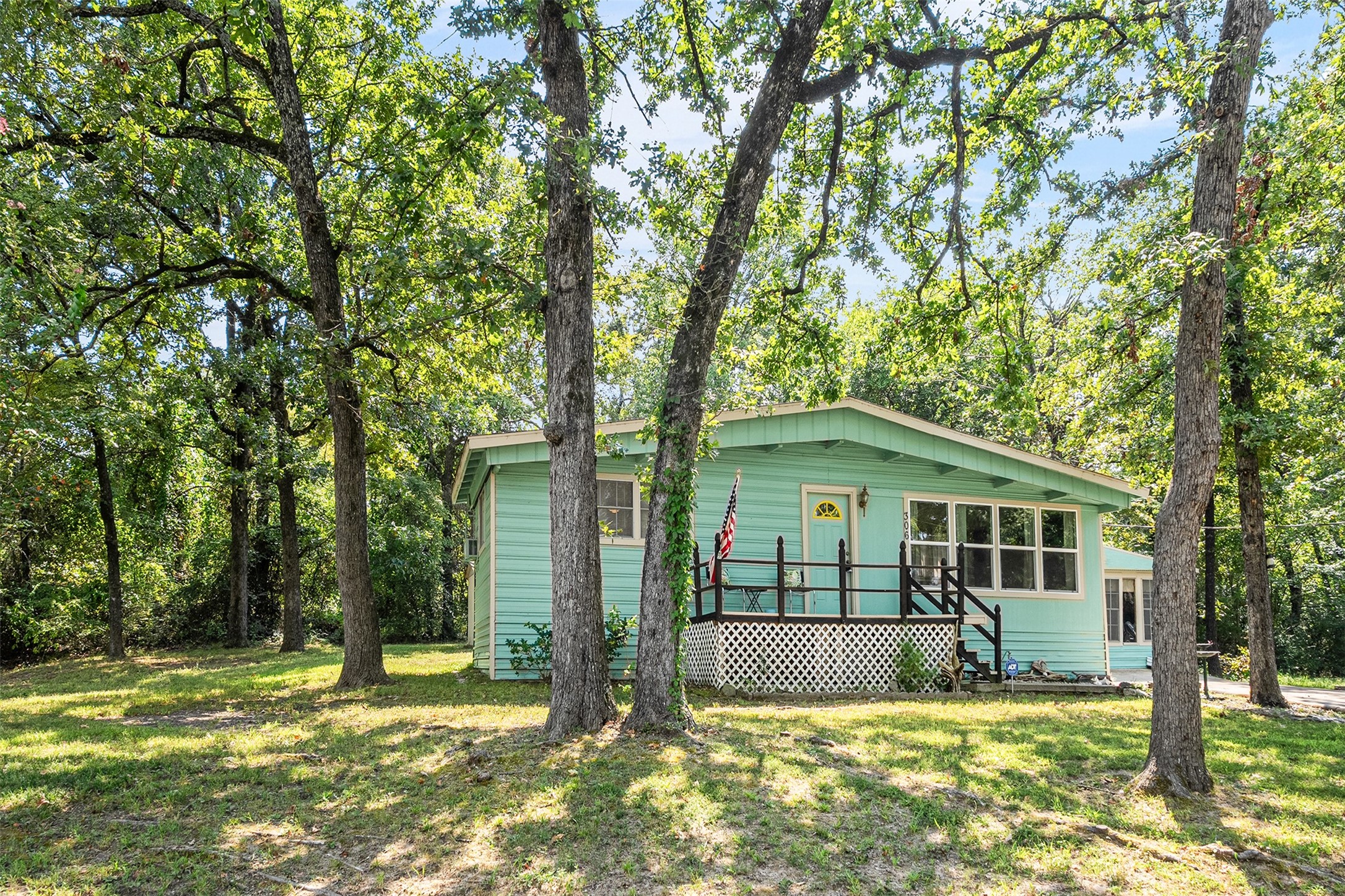 306 Dyer Circle Circle