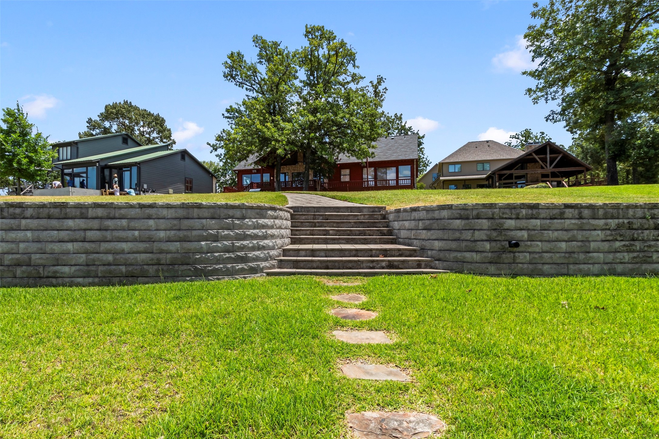 5459 Woodland Shores Drive
