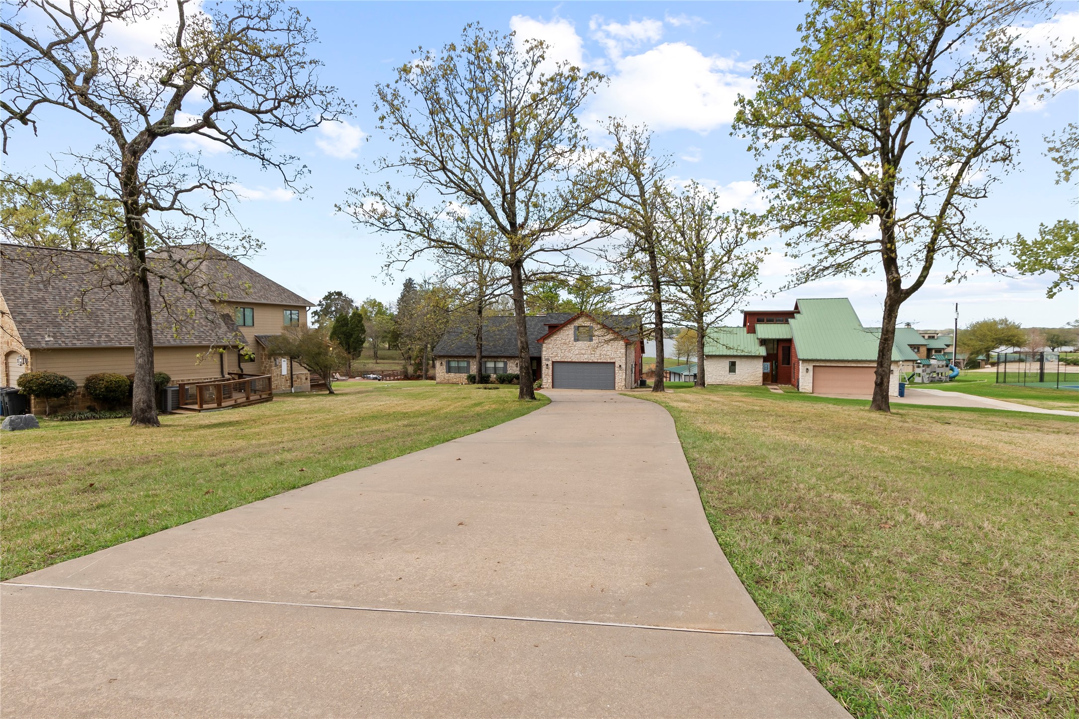 5459 Woodland Shores Drive