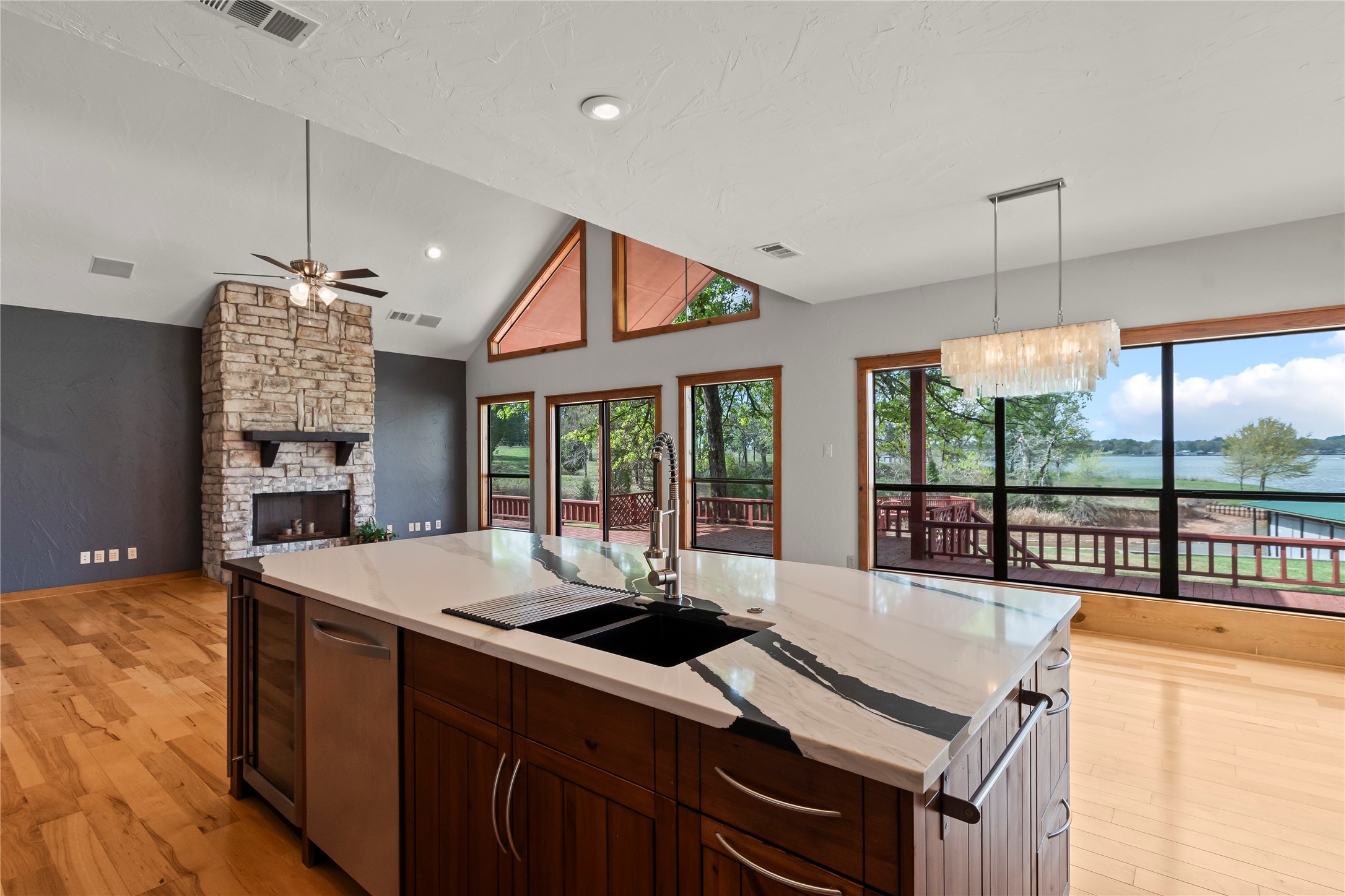 5459 Woodland Shores Drive