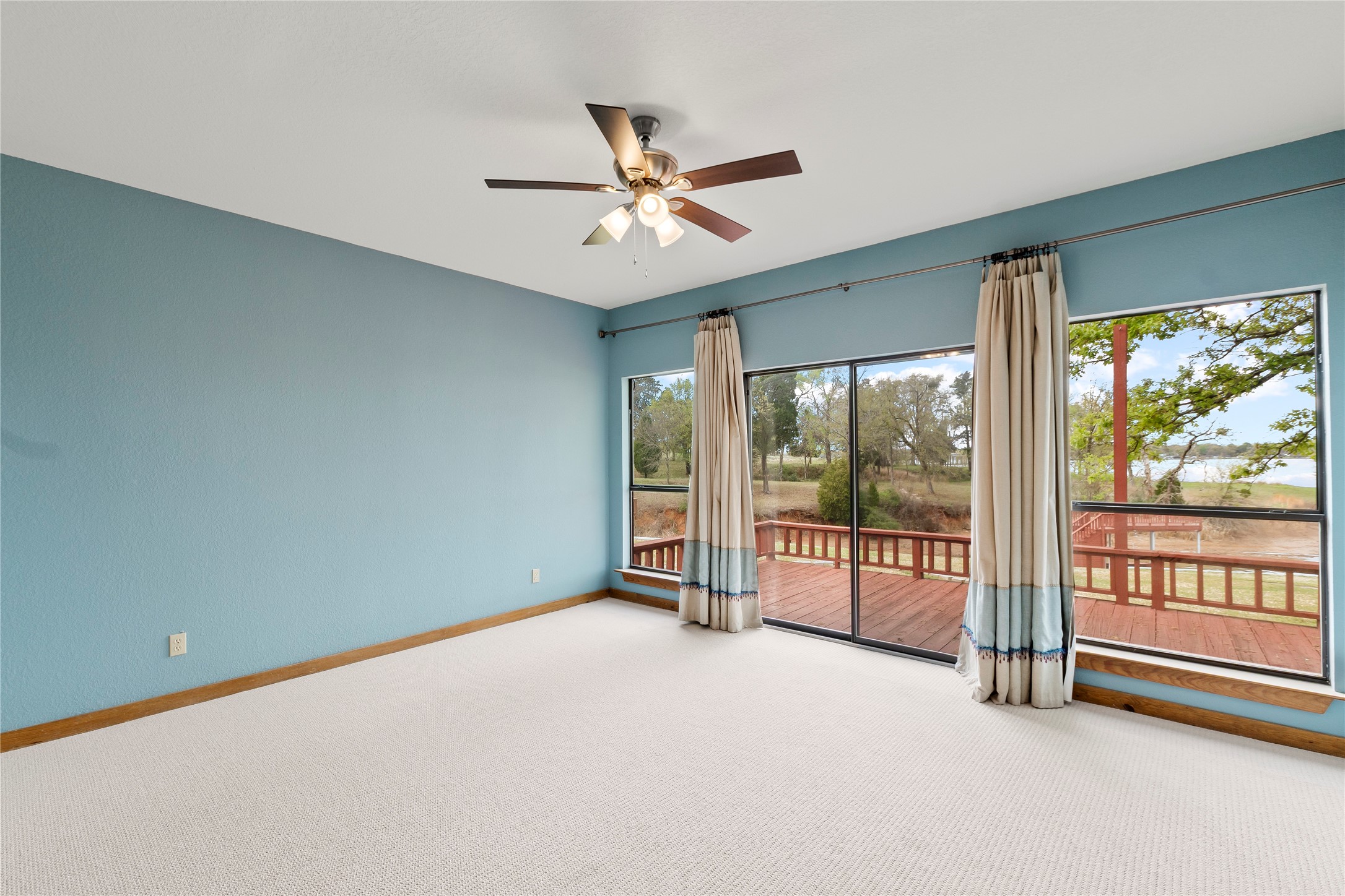 5459 Woodland Shores Drive