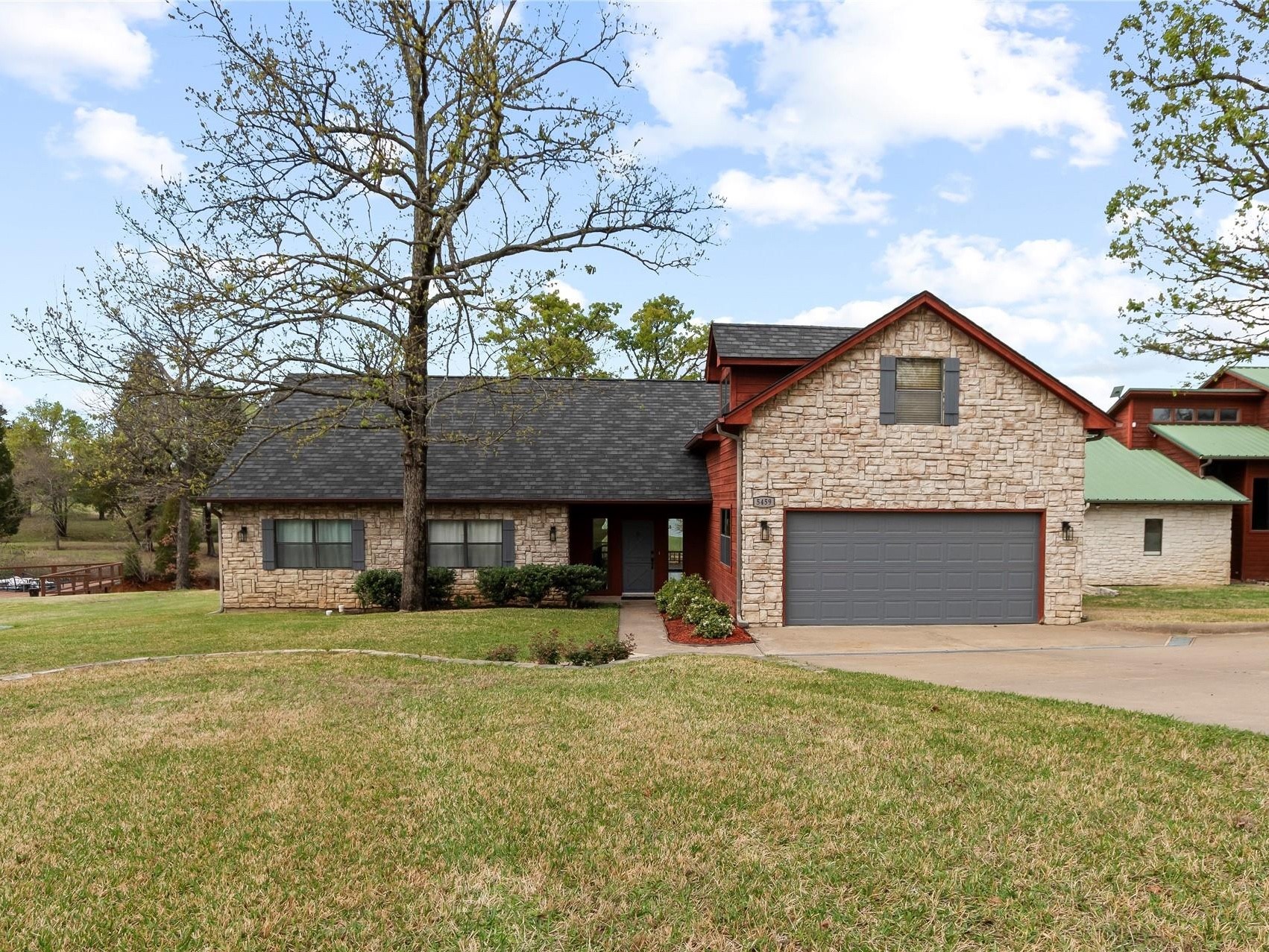 5459 Woodland Shores Drive