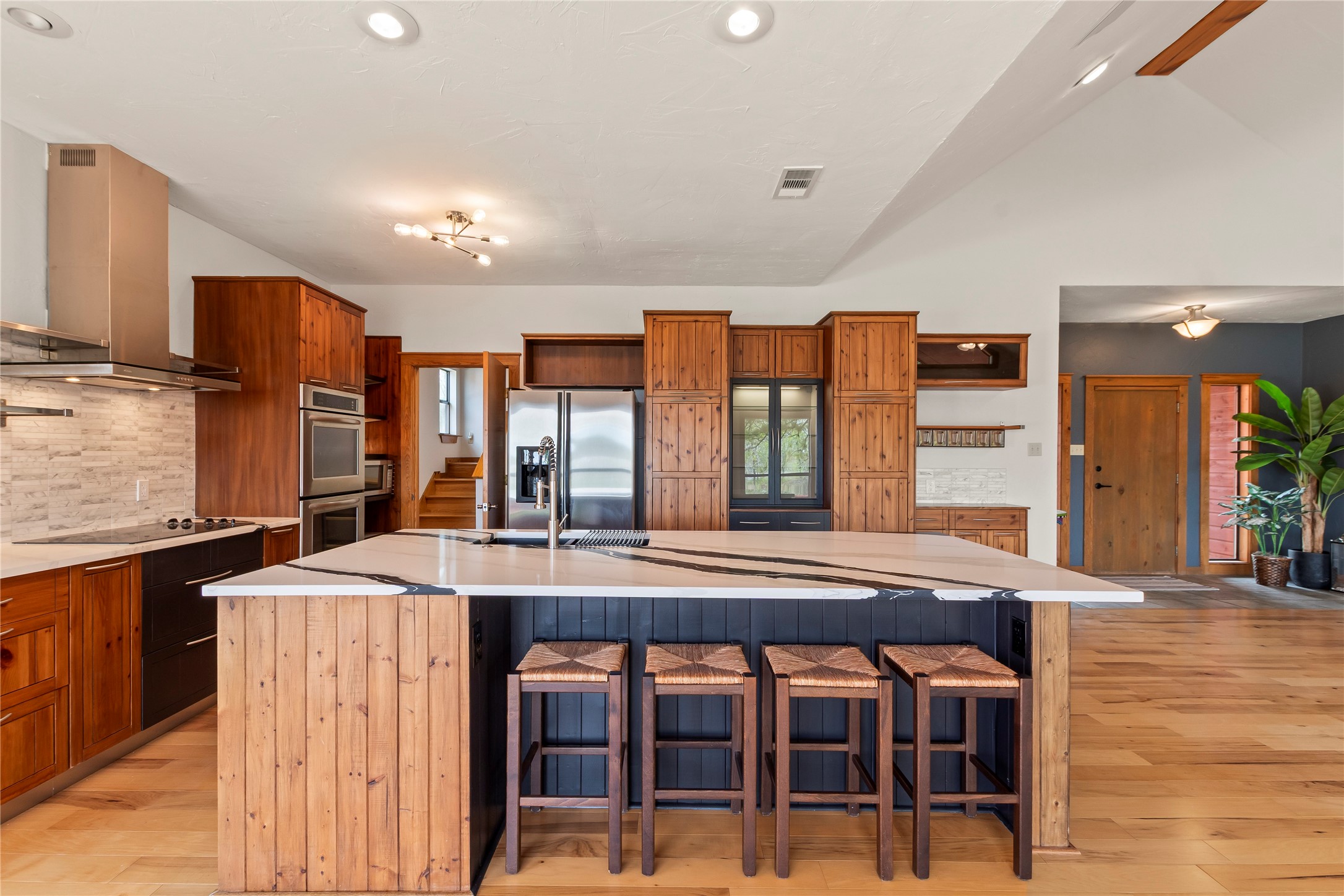 5459 Woodland Shores Drive