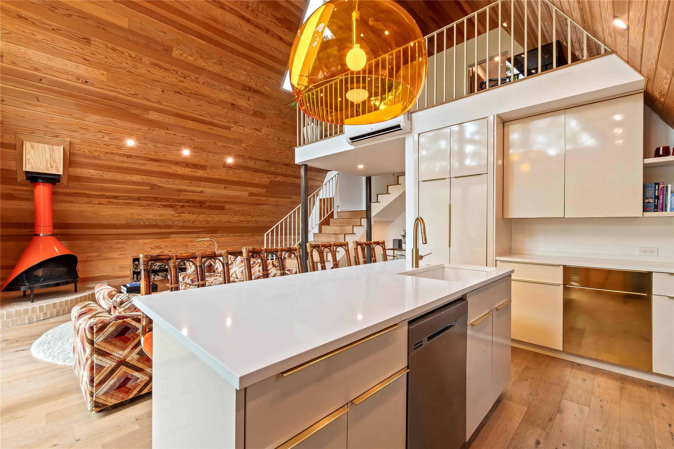 5706 Point Lavista