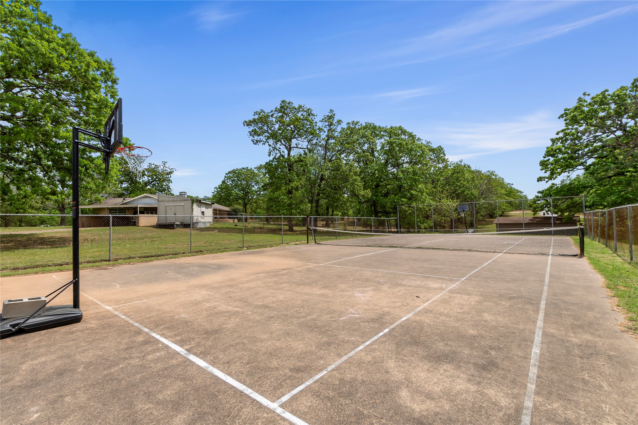 5706 Point Lavista