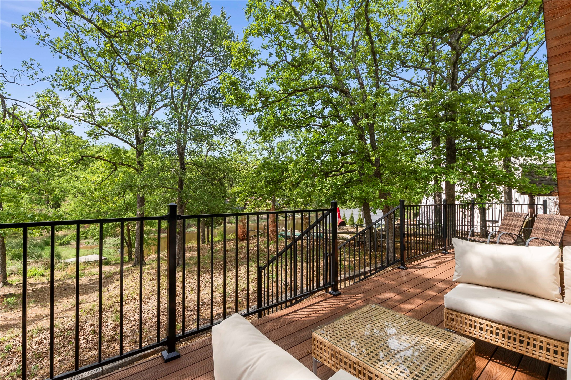 5706 Point Lavista