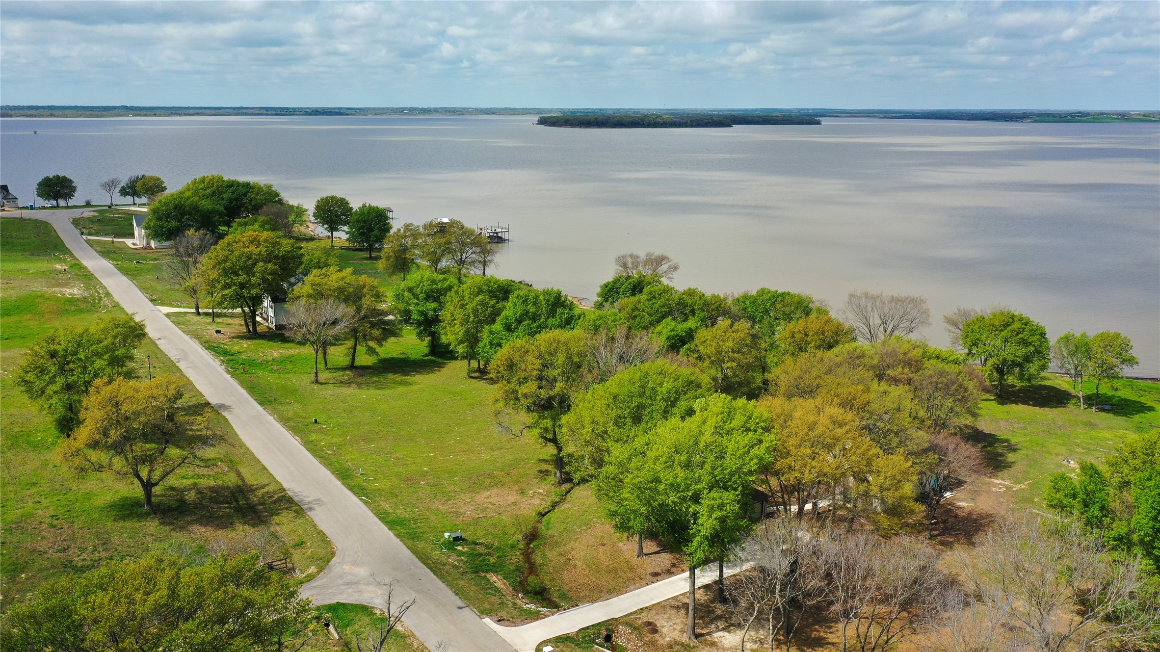 1520 Shoreline Drive