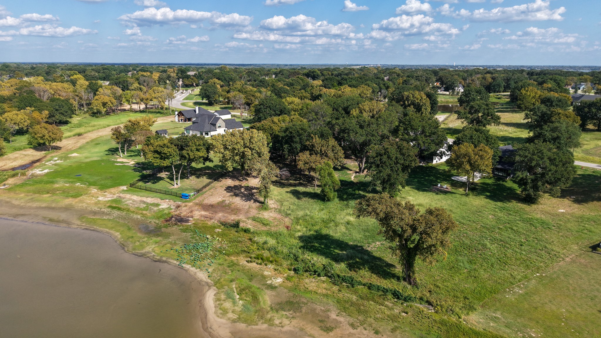 1520 Shoreline Drive