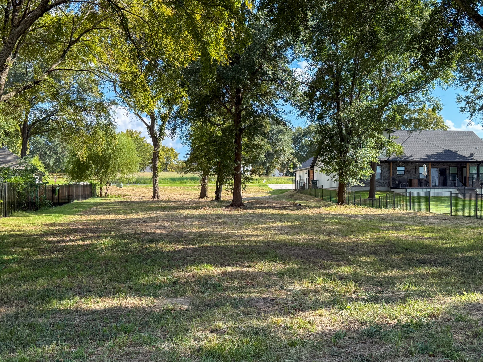 1520 Shoreline Drive