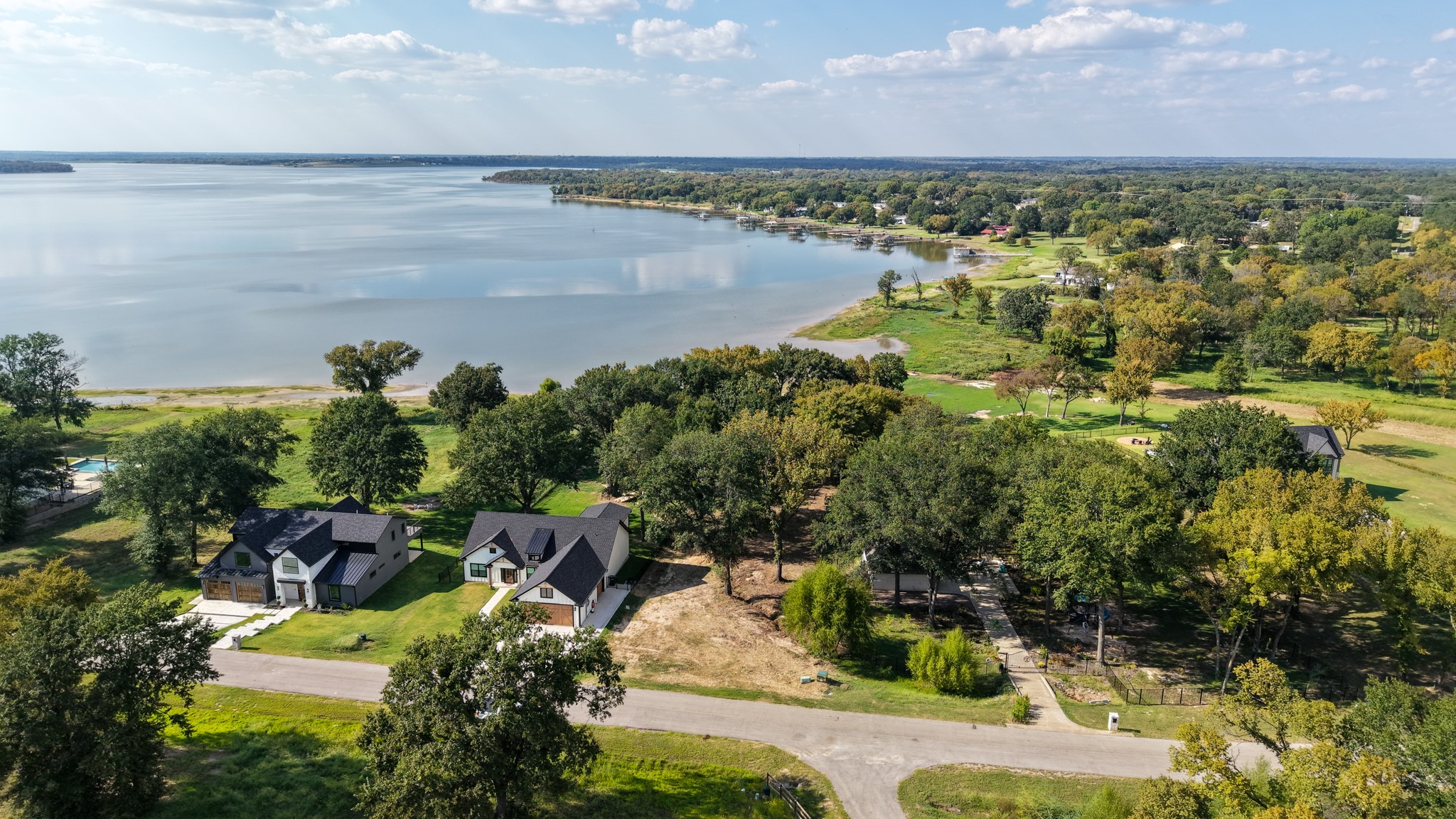 1520 Shoreline Drive