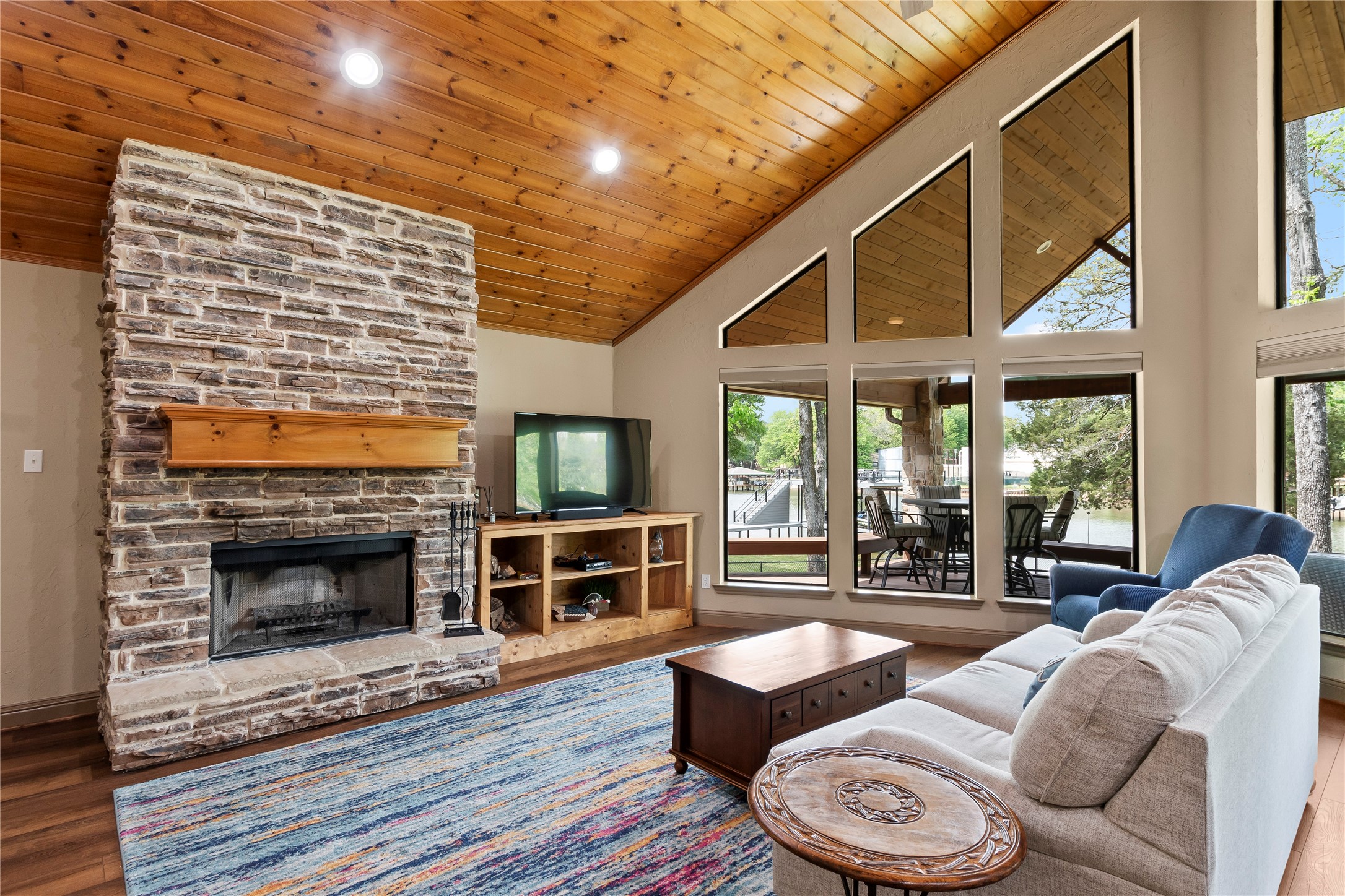 122 Lake Terrace Drive