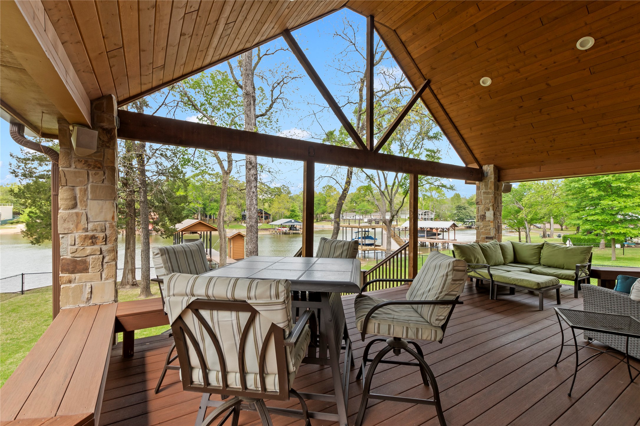 122 Lake Terrace Drive