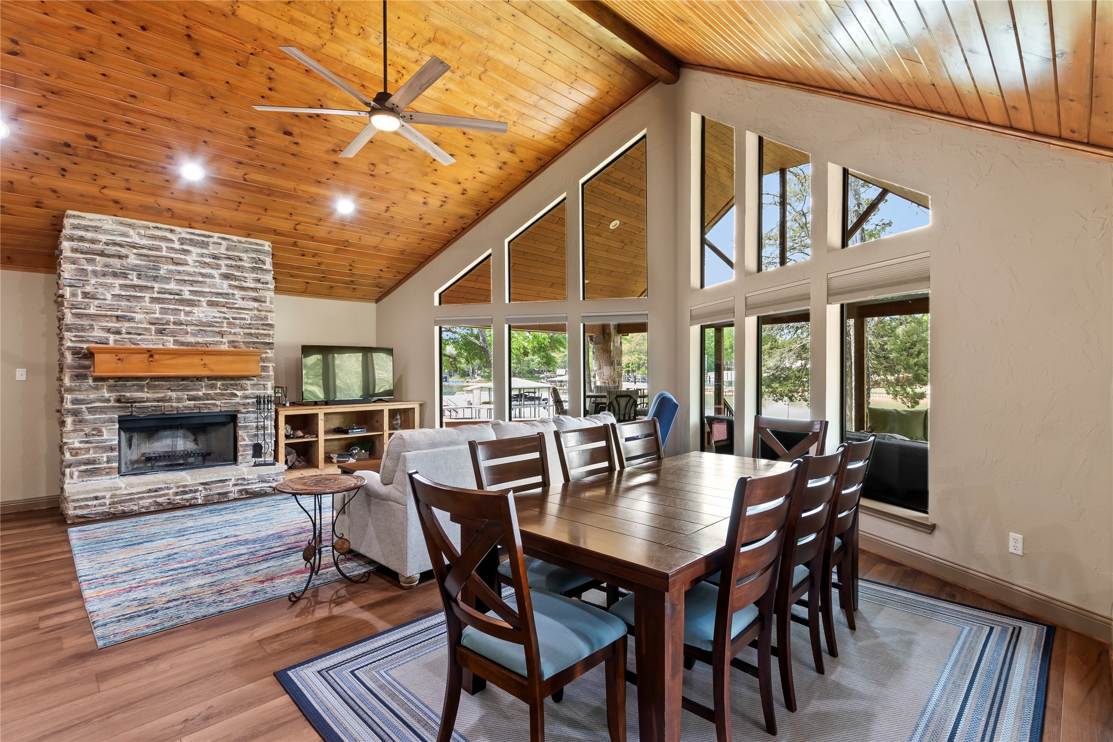 122 Lake Terrace Drive