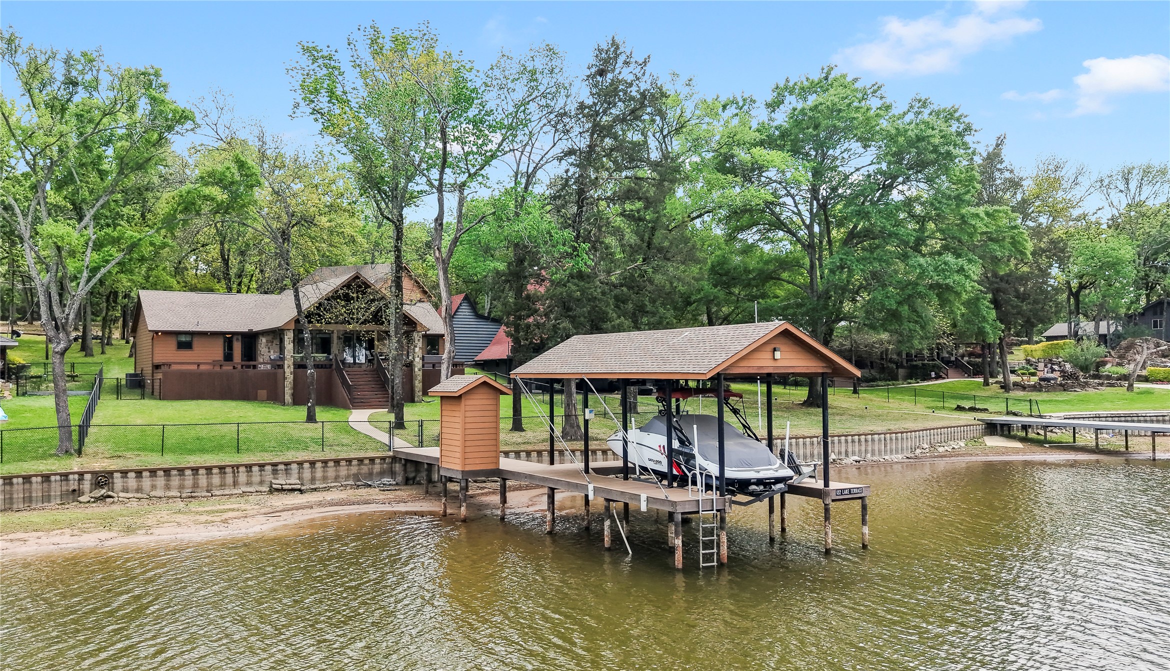 122 Lake Terrace Drive